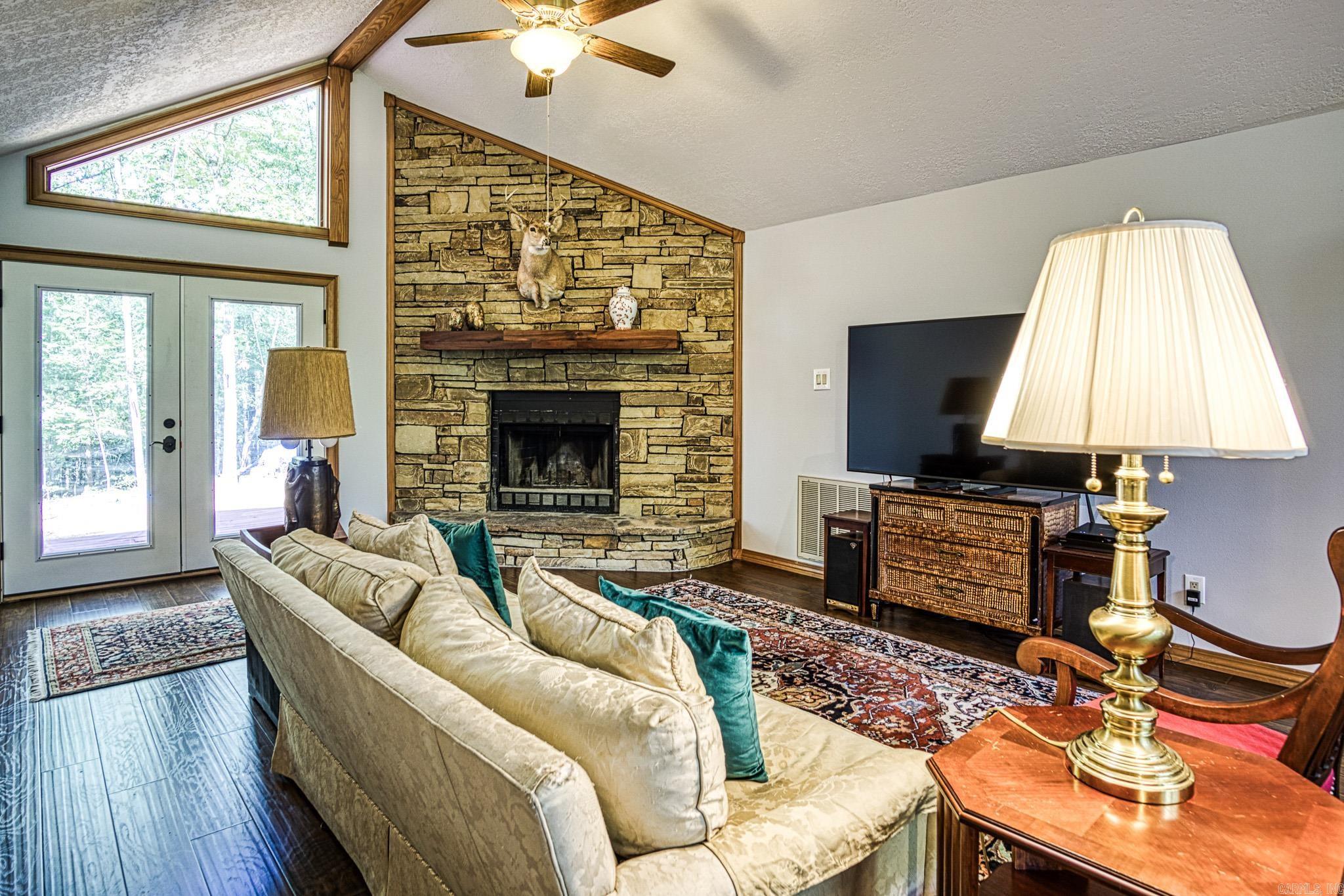 Guindola - Residential