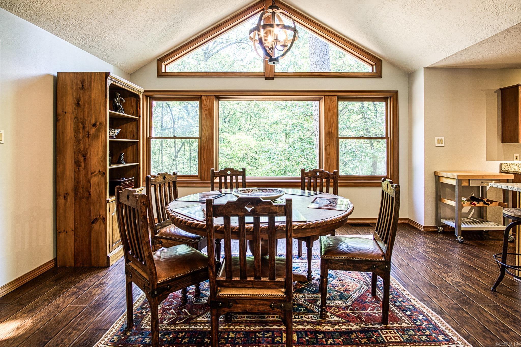 Guindola - Residential