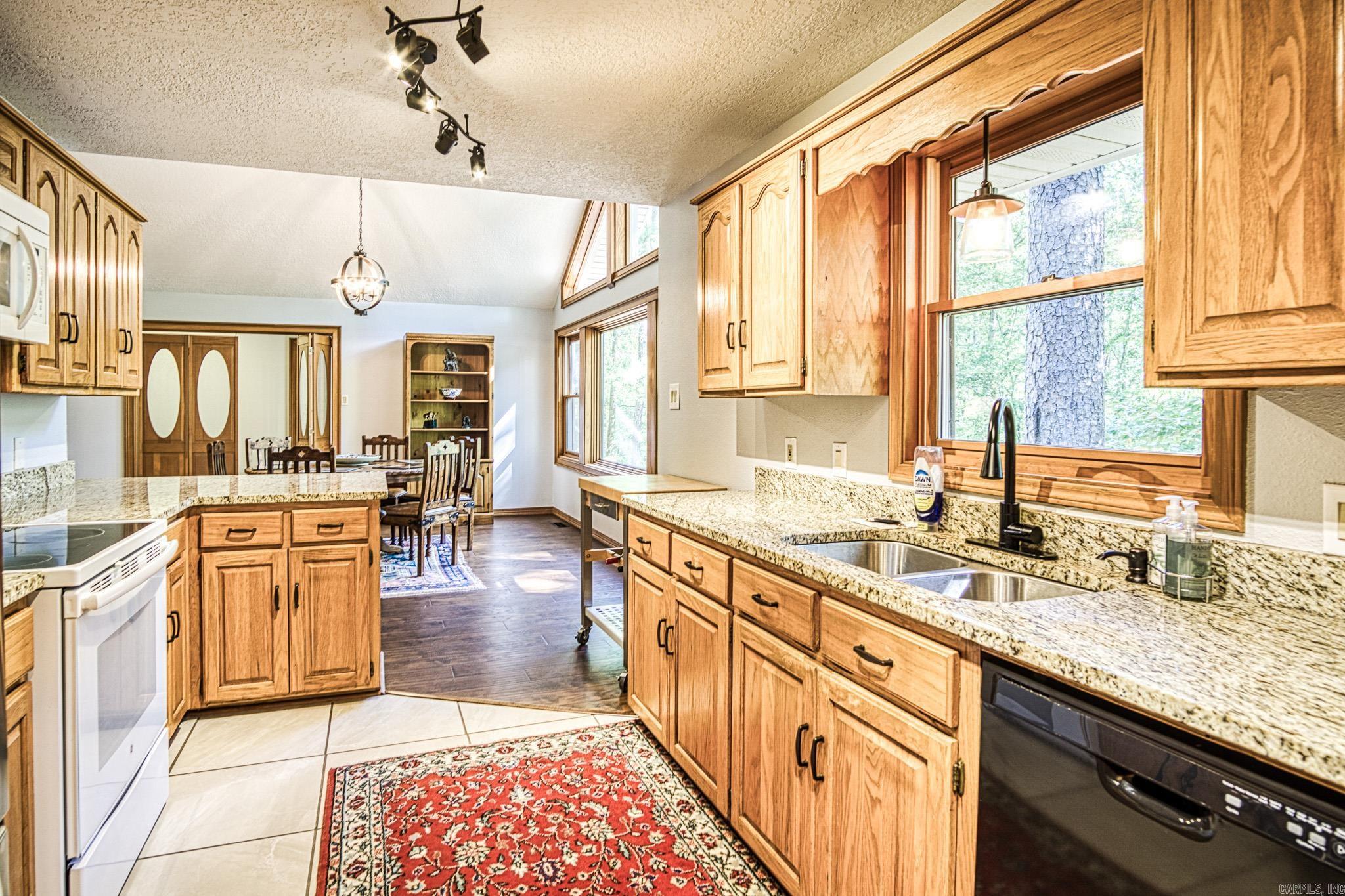 Guindola - Residential