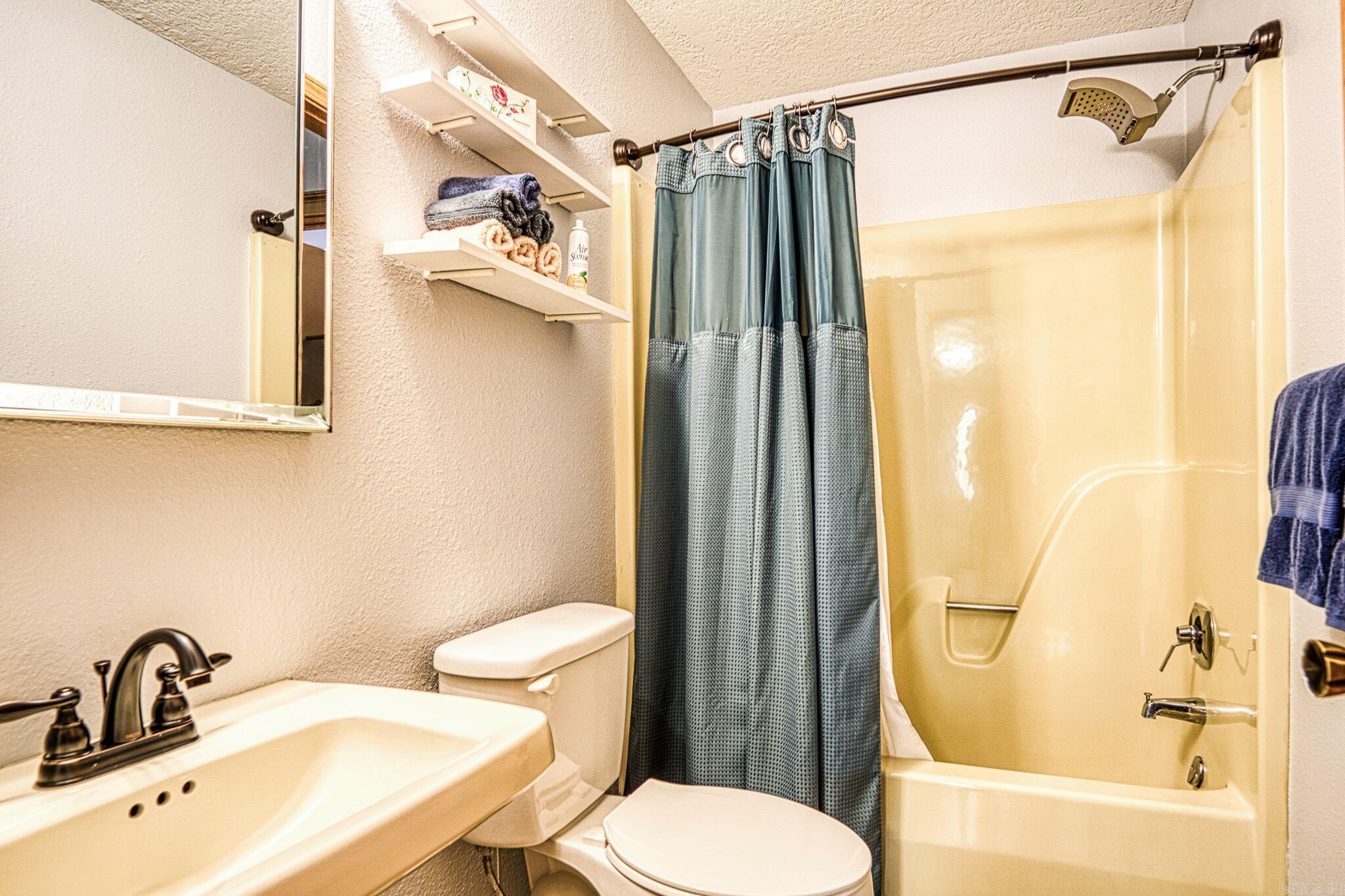 Guindola - Residential