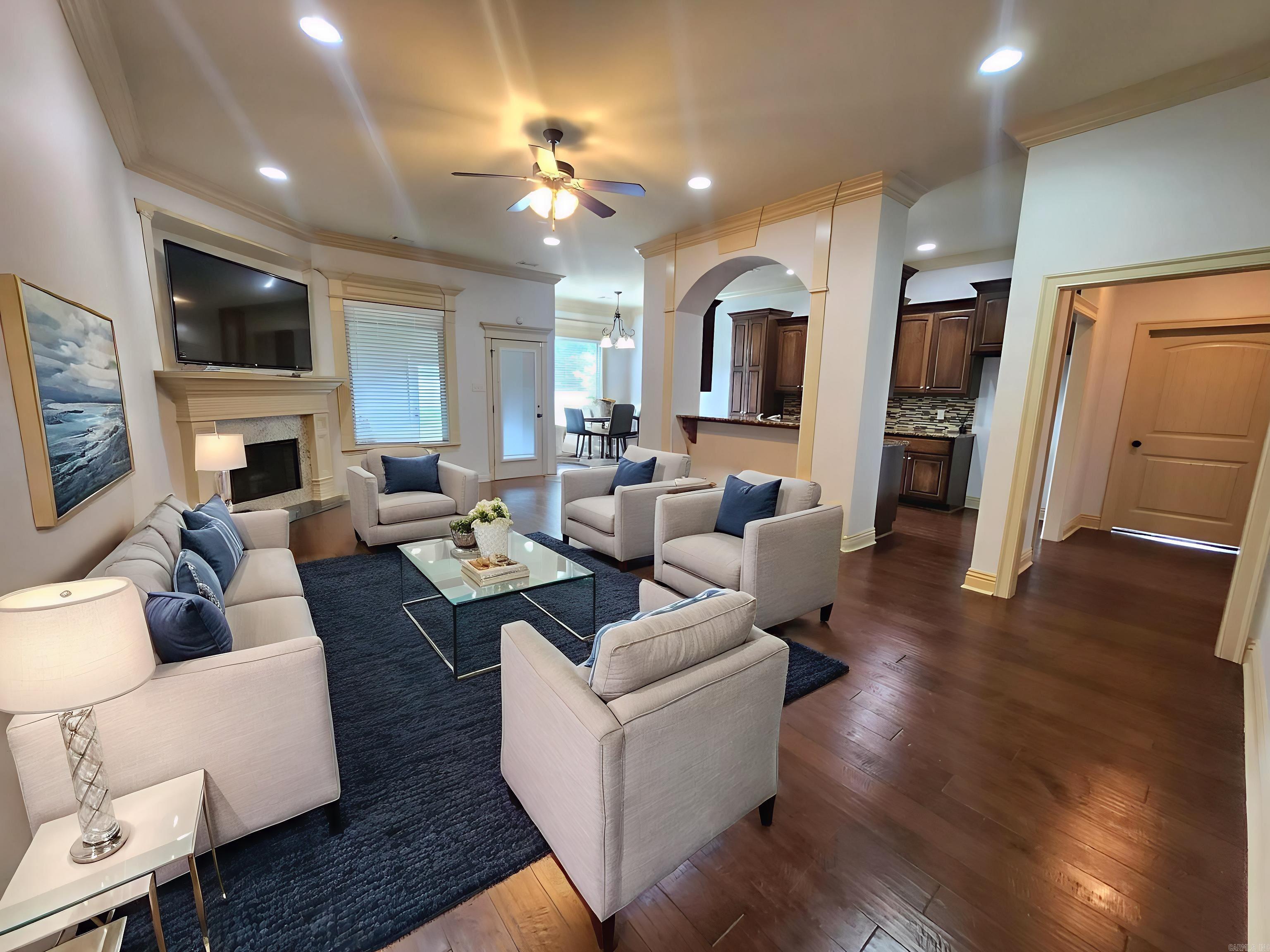 BENTLEY COURT - Residential