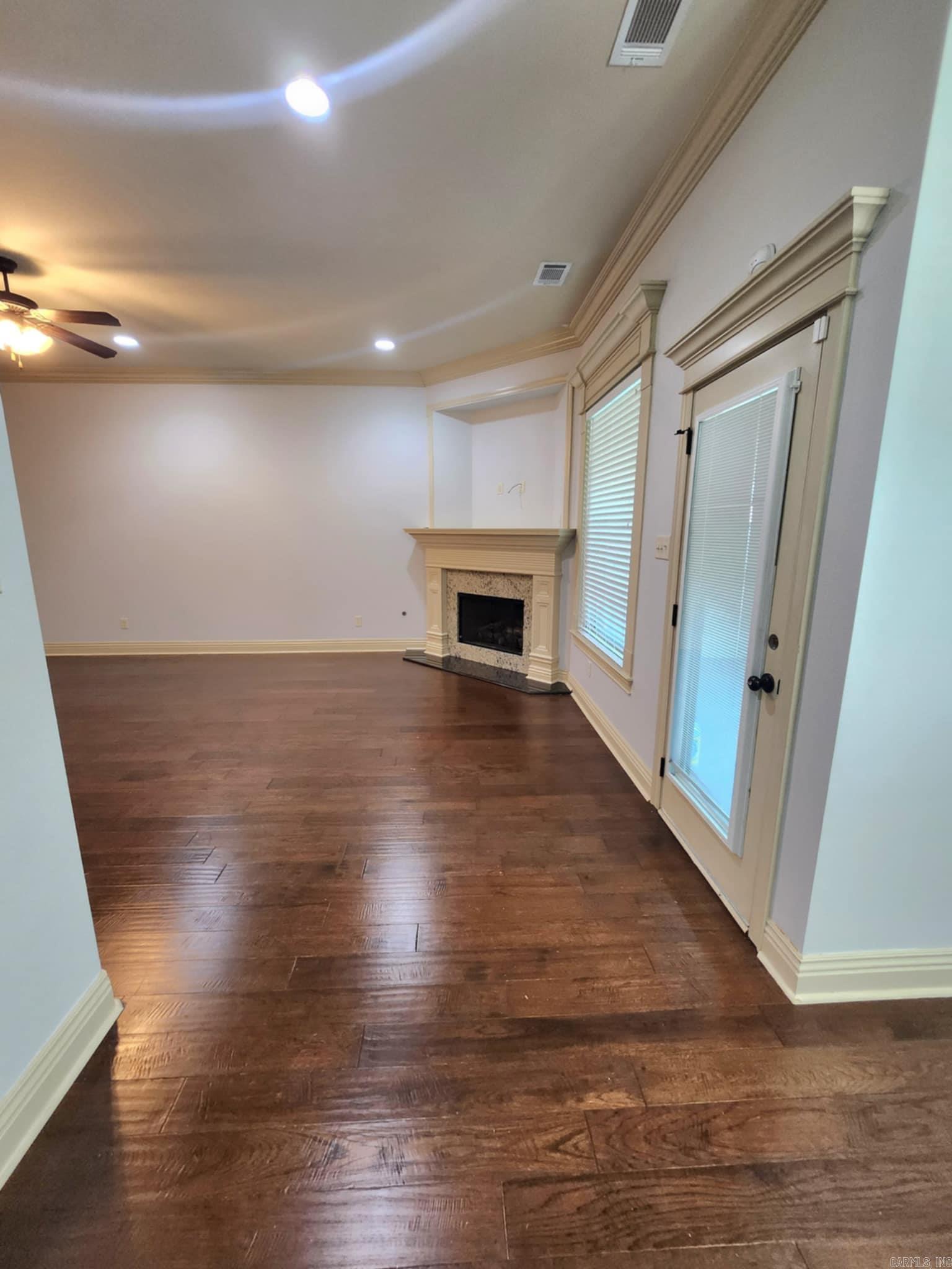 BENTLEY COURT - Residential