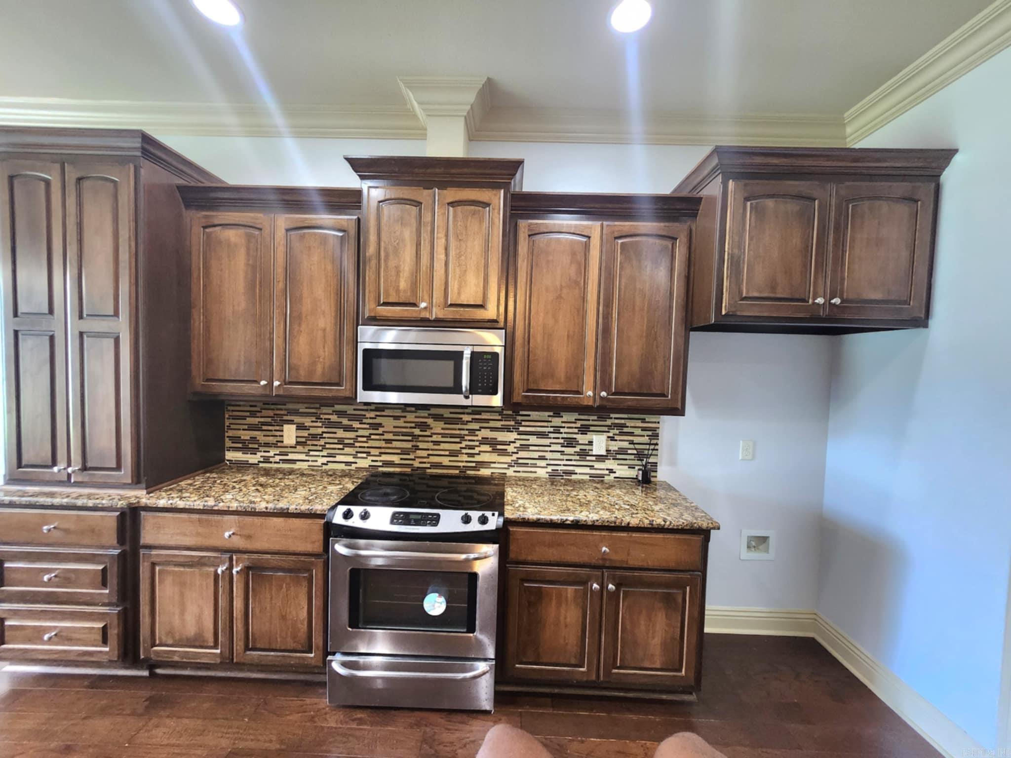 BENTLEY COURT - Residential