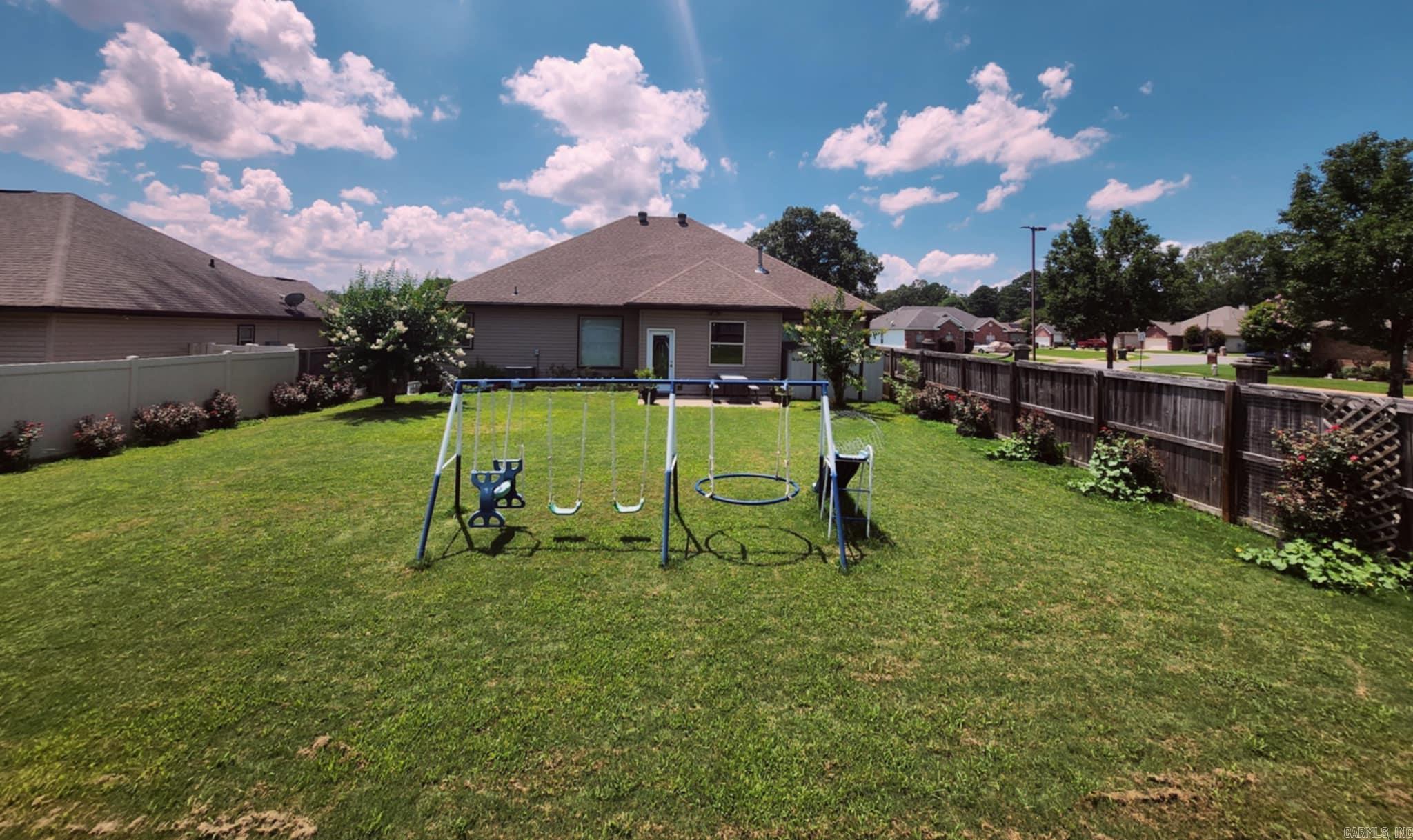 BENTLEY COURT - Residential