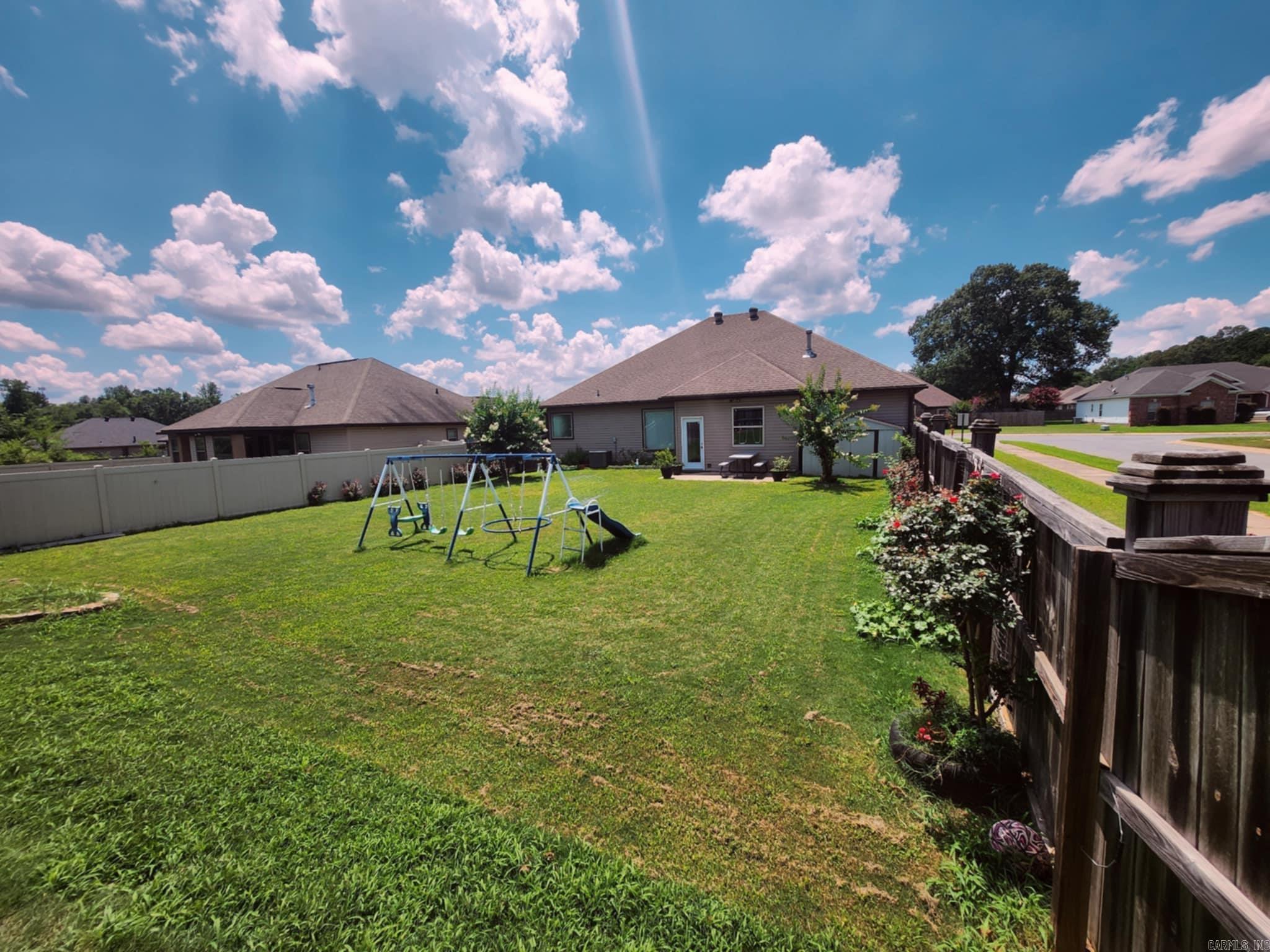 BENTLEY COURT - Residential