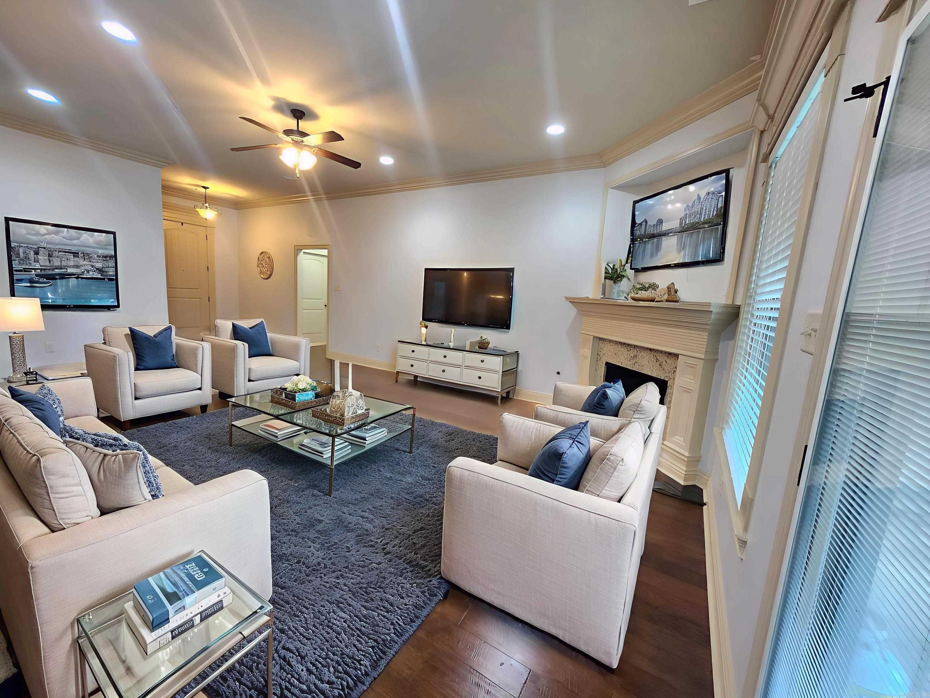 BENTLEY COURT - Residential