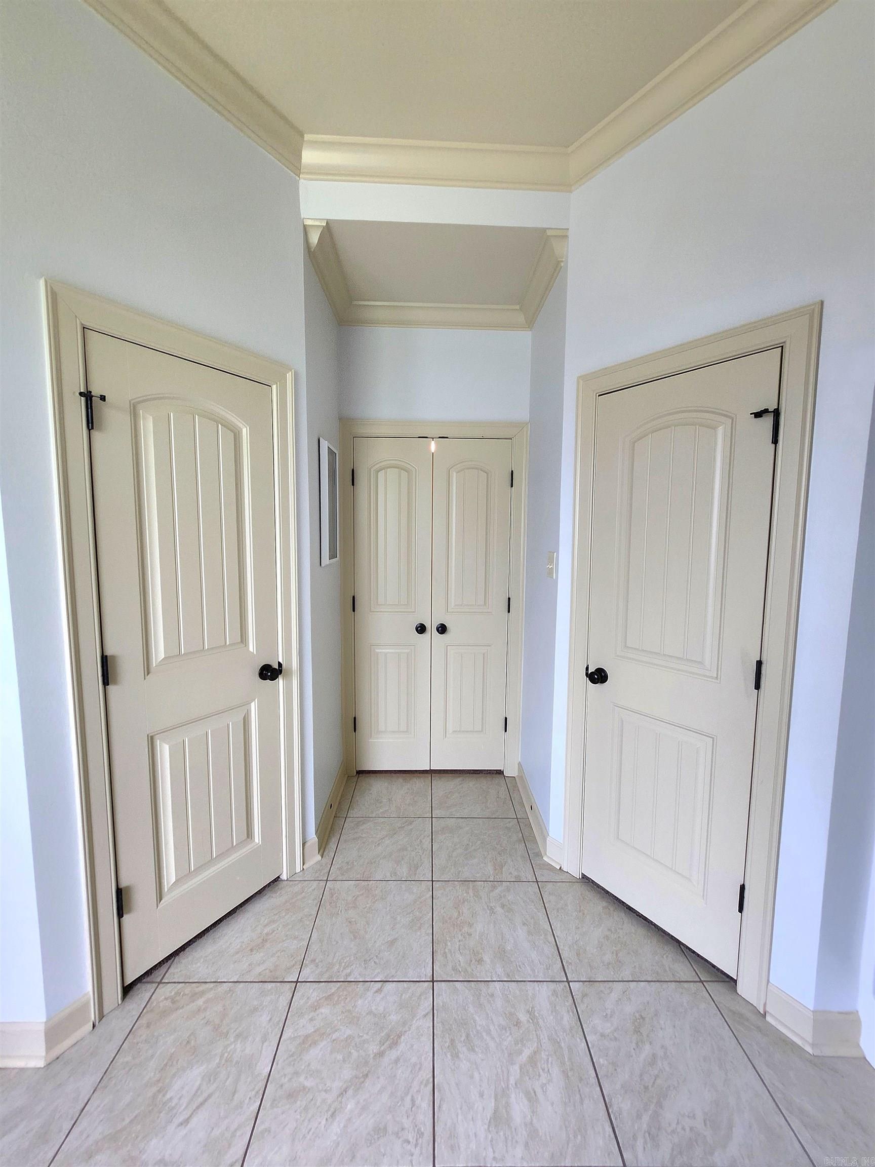 BENTLEY COURT - Residential