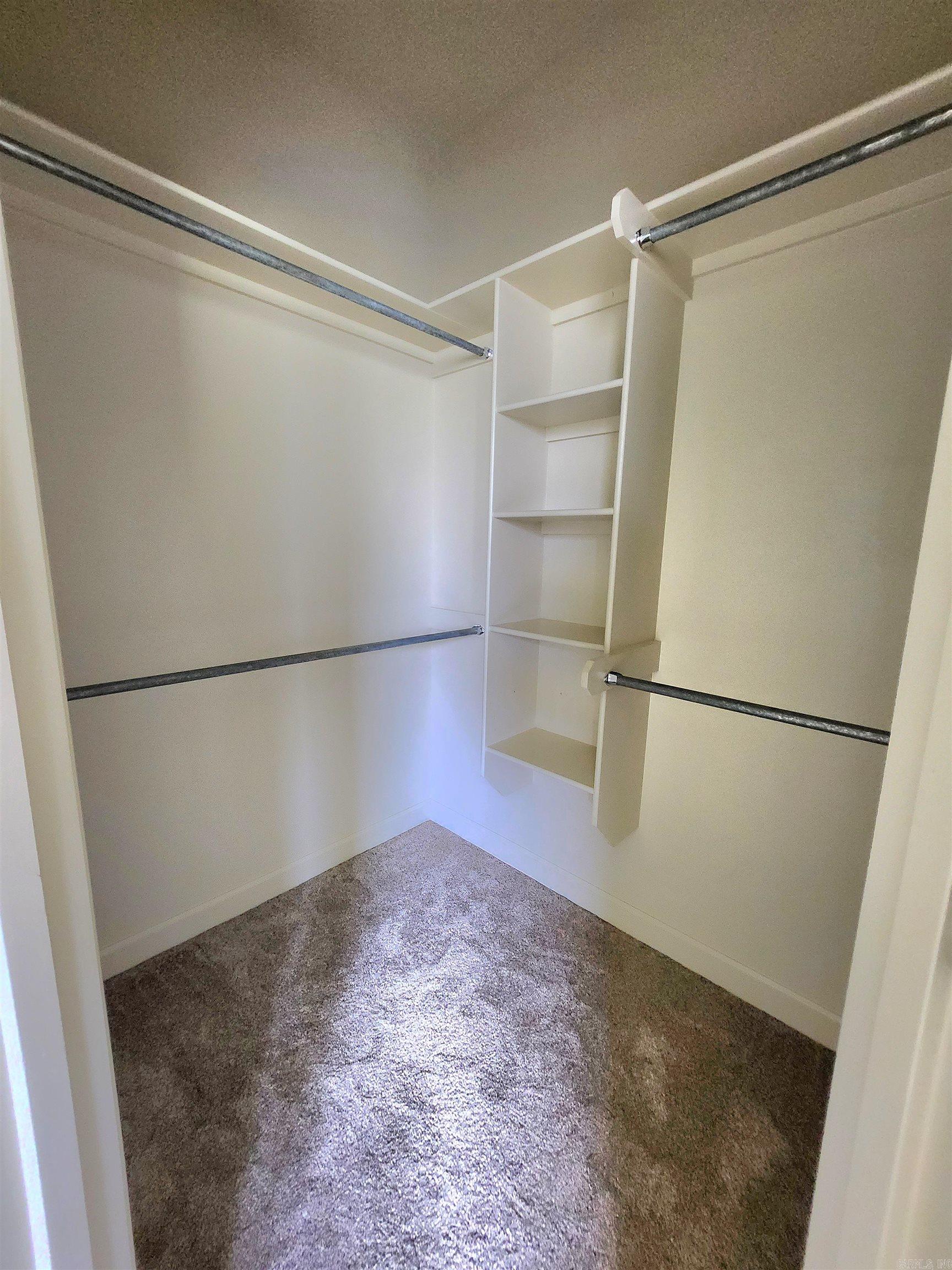 BENTLEY COURT - Residential