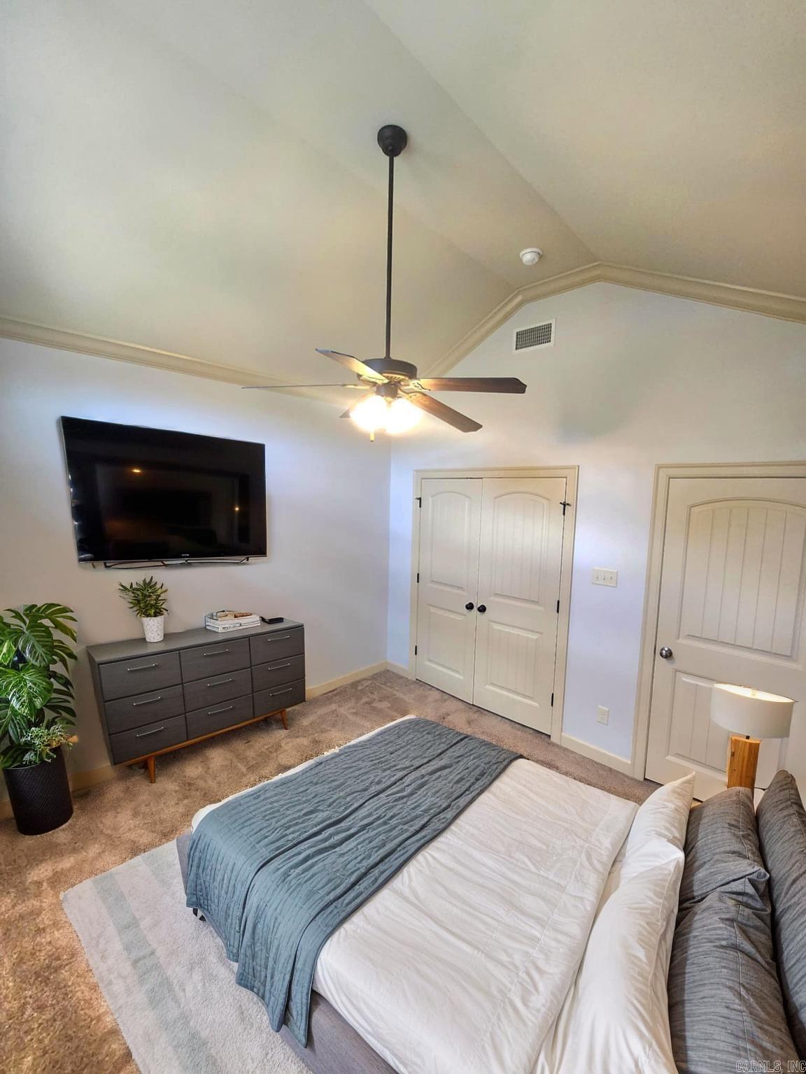 BENTLEY COURT - Residential