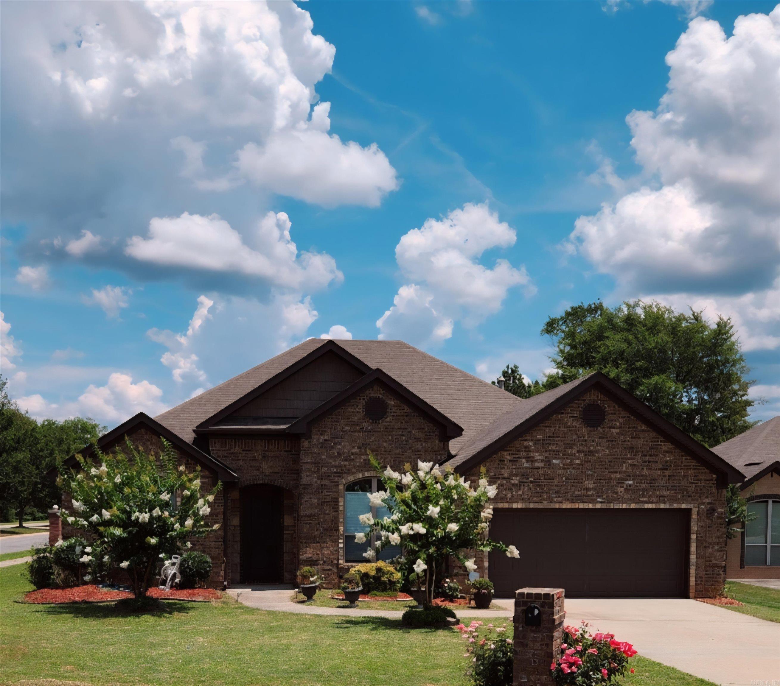 BENTLEY COURT - Residential