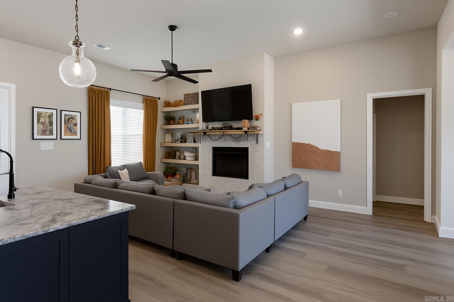 COUNTRY CLUB OF AR-QUARTERS ADDN - Residential