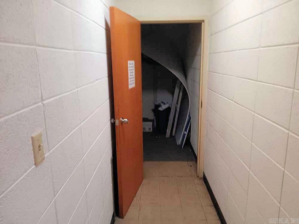 Lund and Hill Original - Commercial Sale