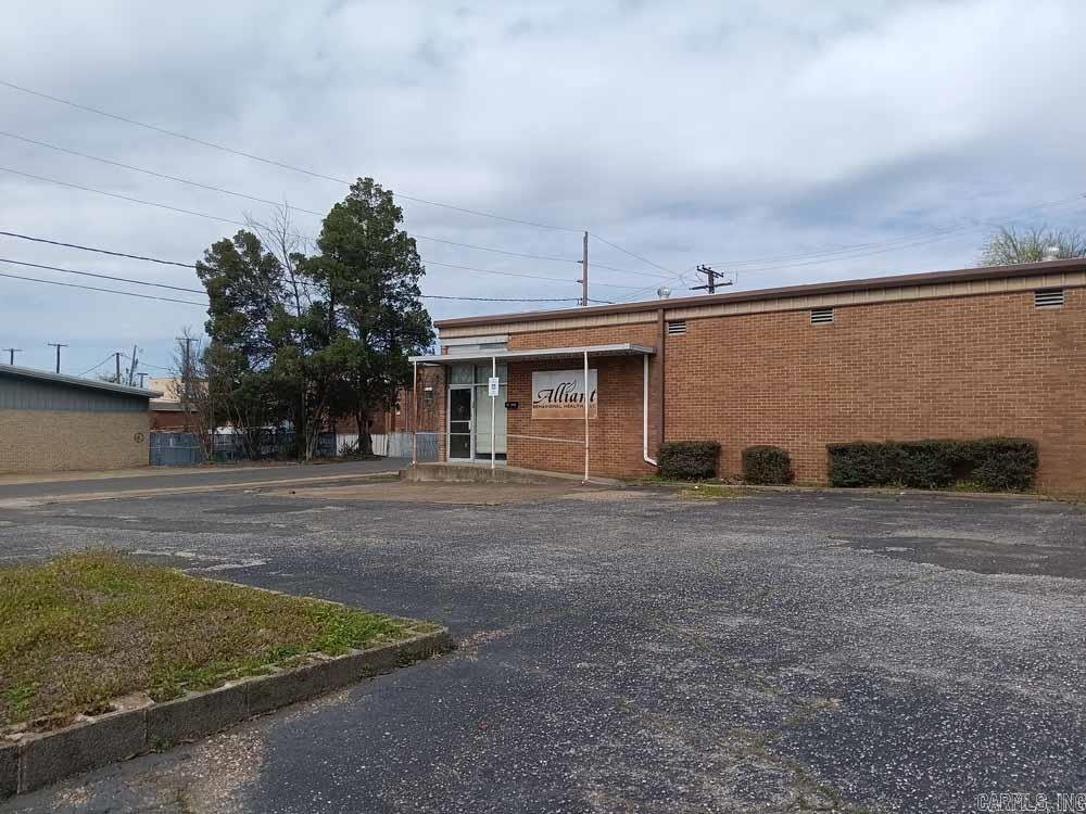 Lund and Hill Original - Commercial Sale