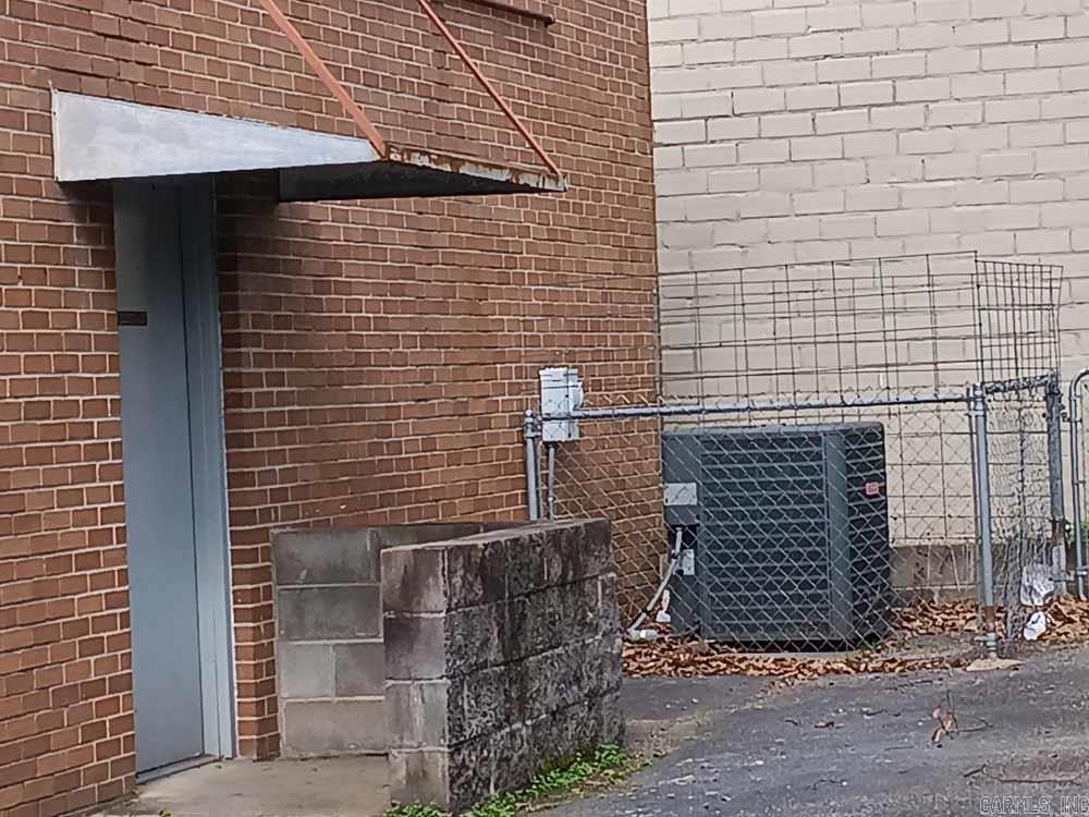 Lund and Hill Original - Commercial Sale