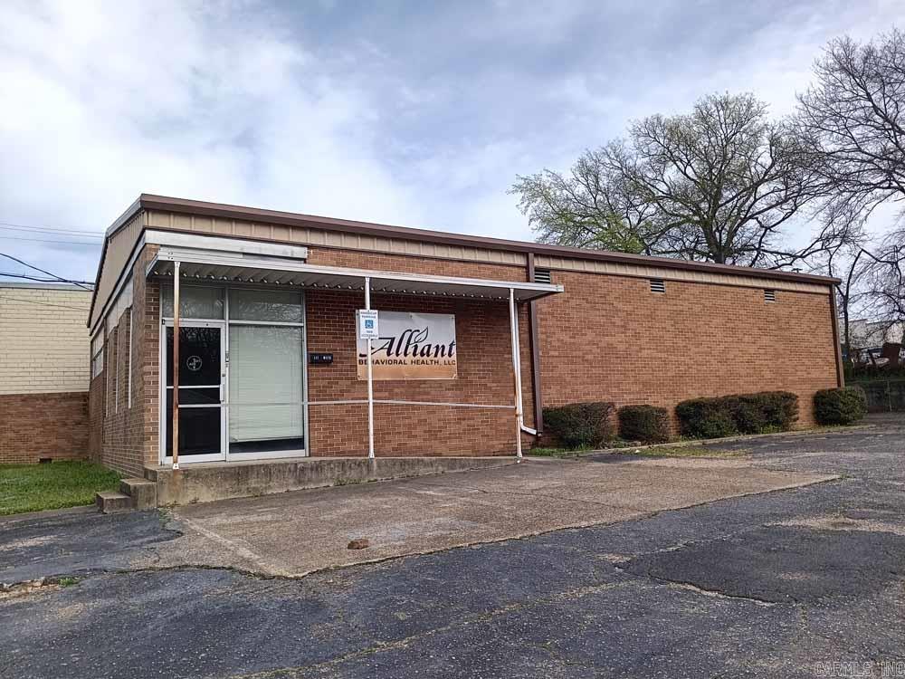 Lund and Hill Original - Commercial Sale