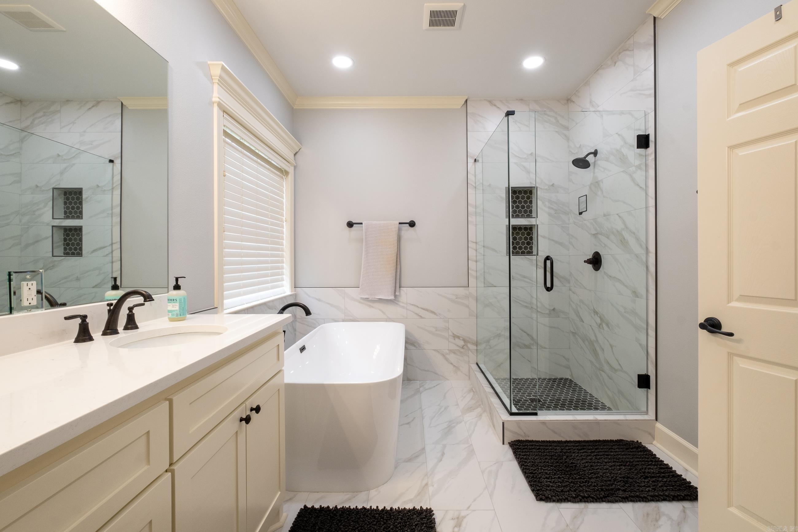 PEBBLE BEACH WOODS ADDN - Residential