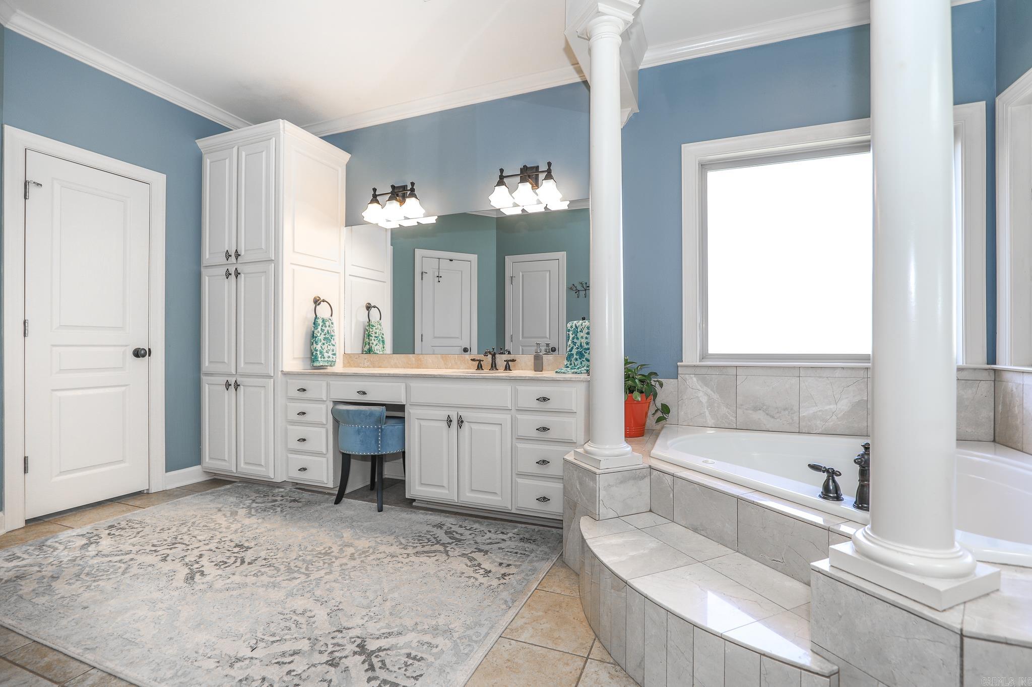 HURRICANE LAKE EST - Residential