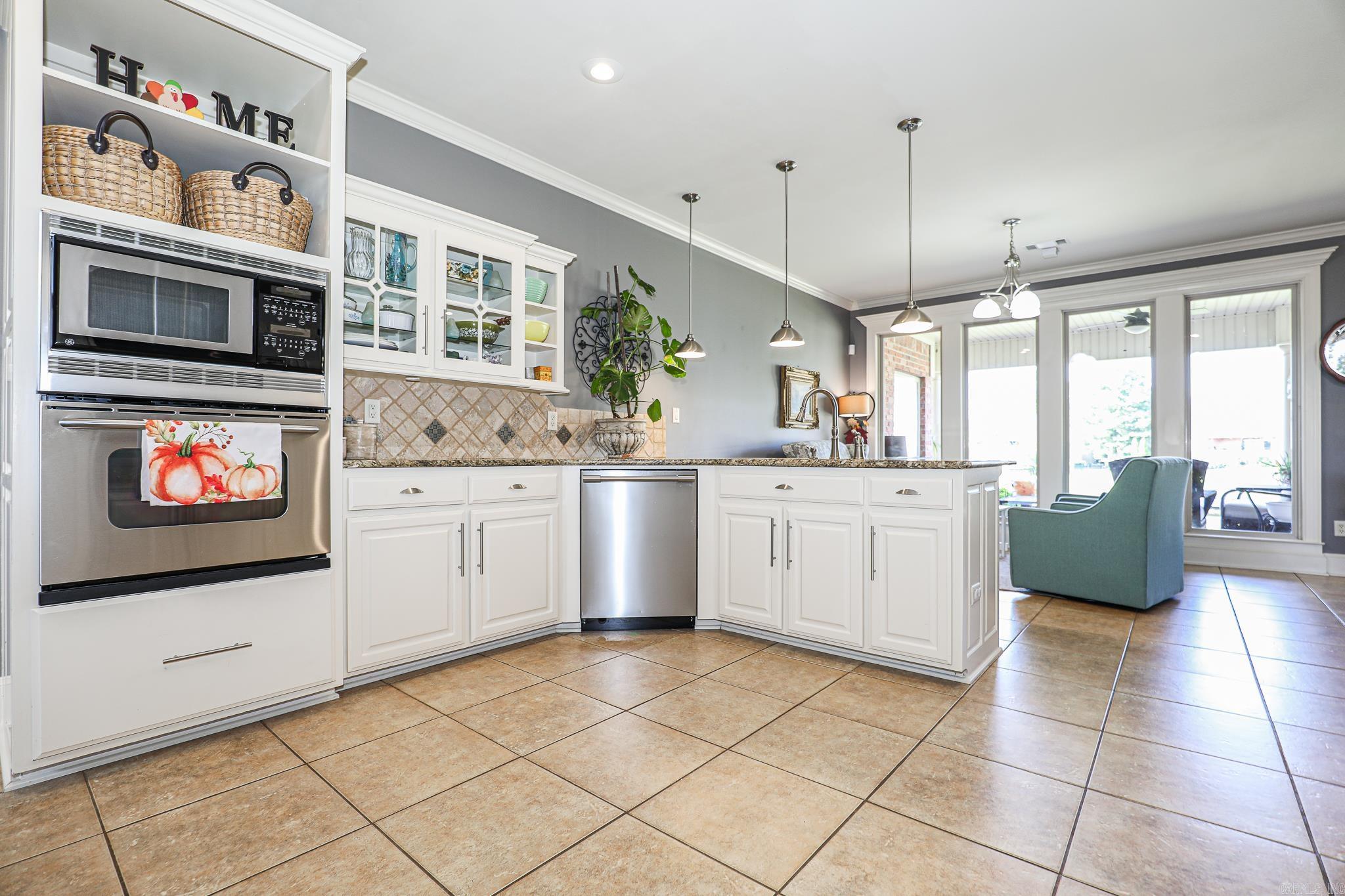 HURRICANE LAKE EST - Residential