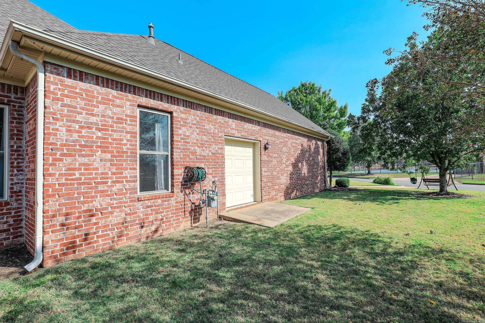 HURRICANE LAKE EST - Residential