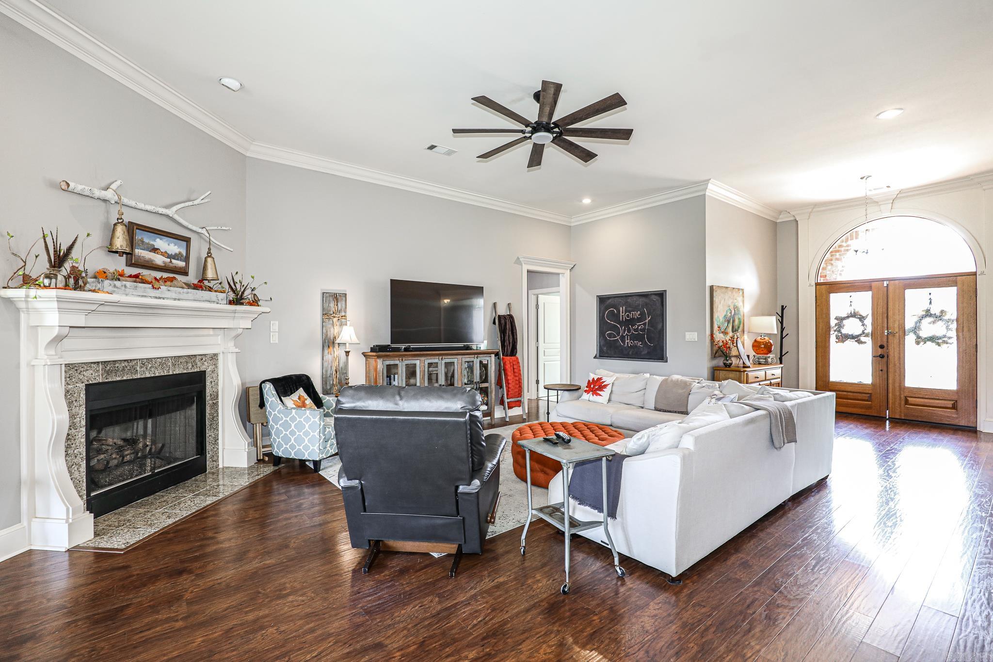 HURRICANE LAKE EST - Residential