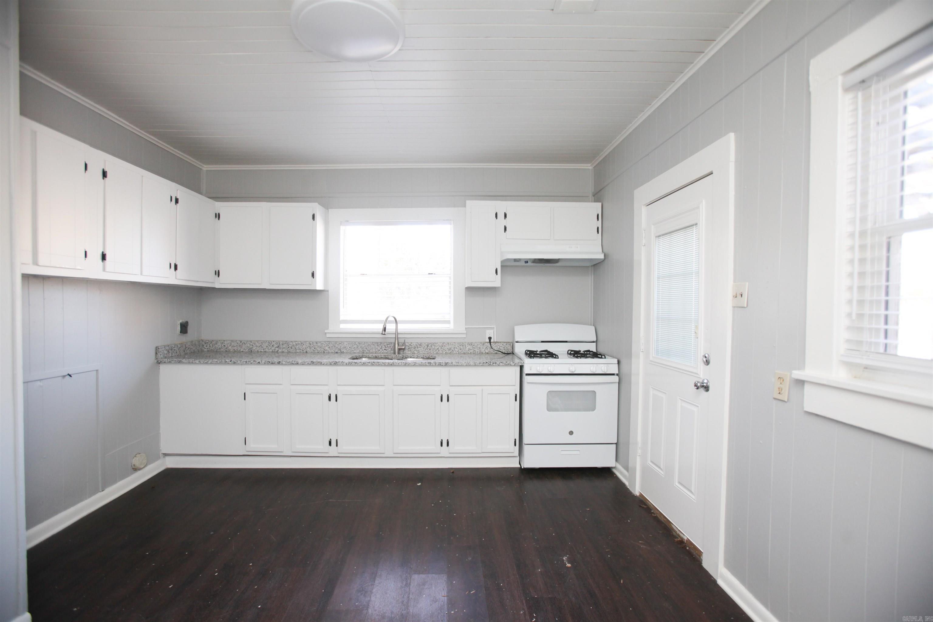 Forest Hill - Residential Lease