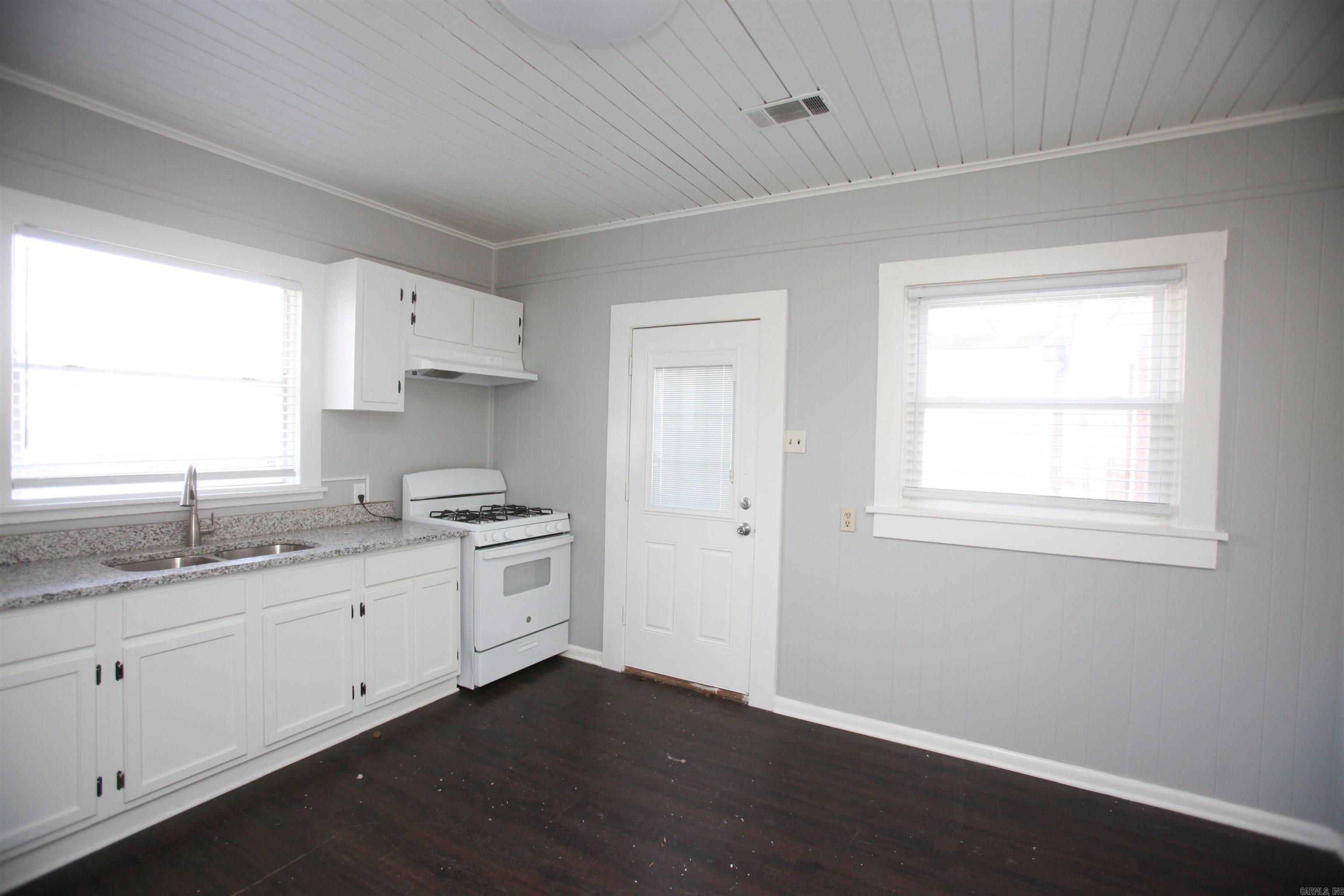 Forest Hill - Residential Lease