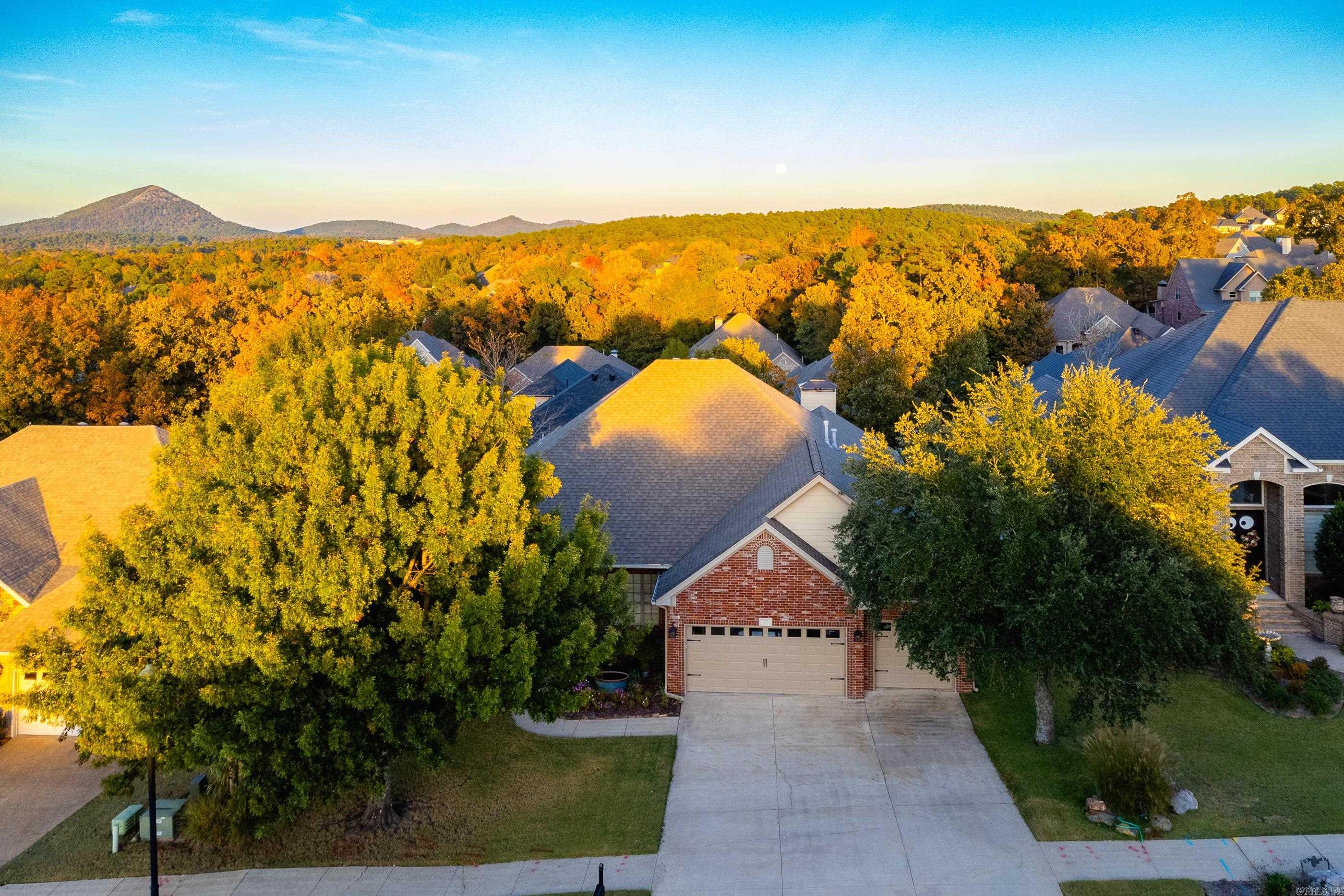 CHENAL VALLEY EPERNAY PLACE - Residential