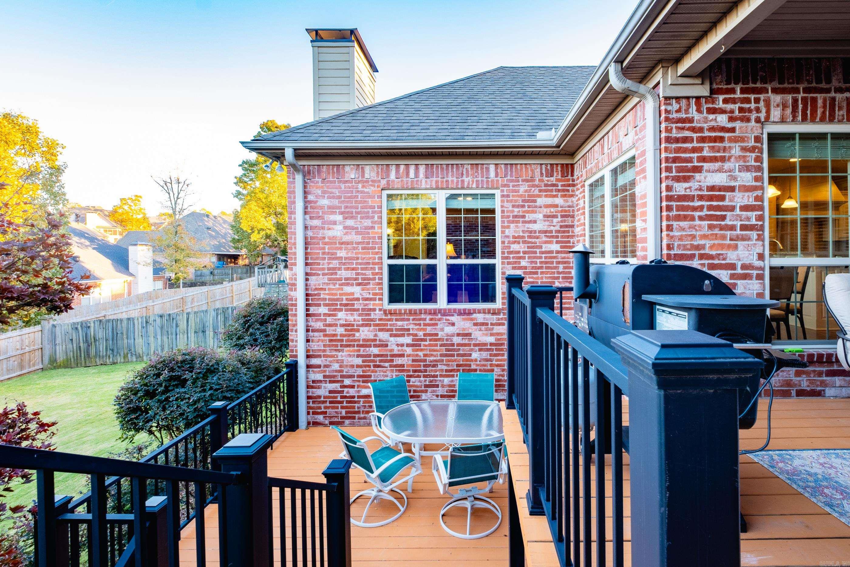 CHENAL VALLEY EPERNAY PLACE - Residential