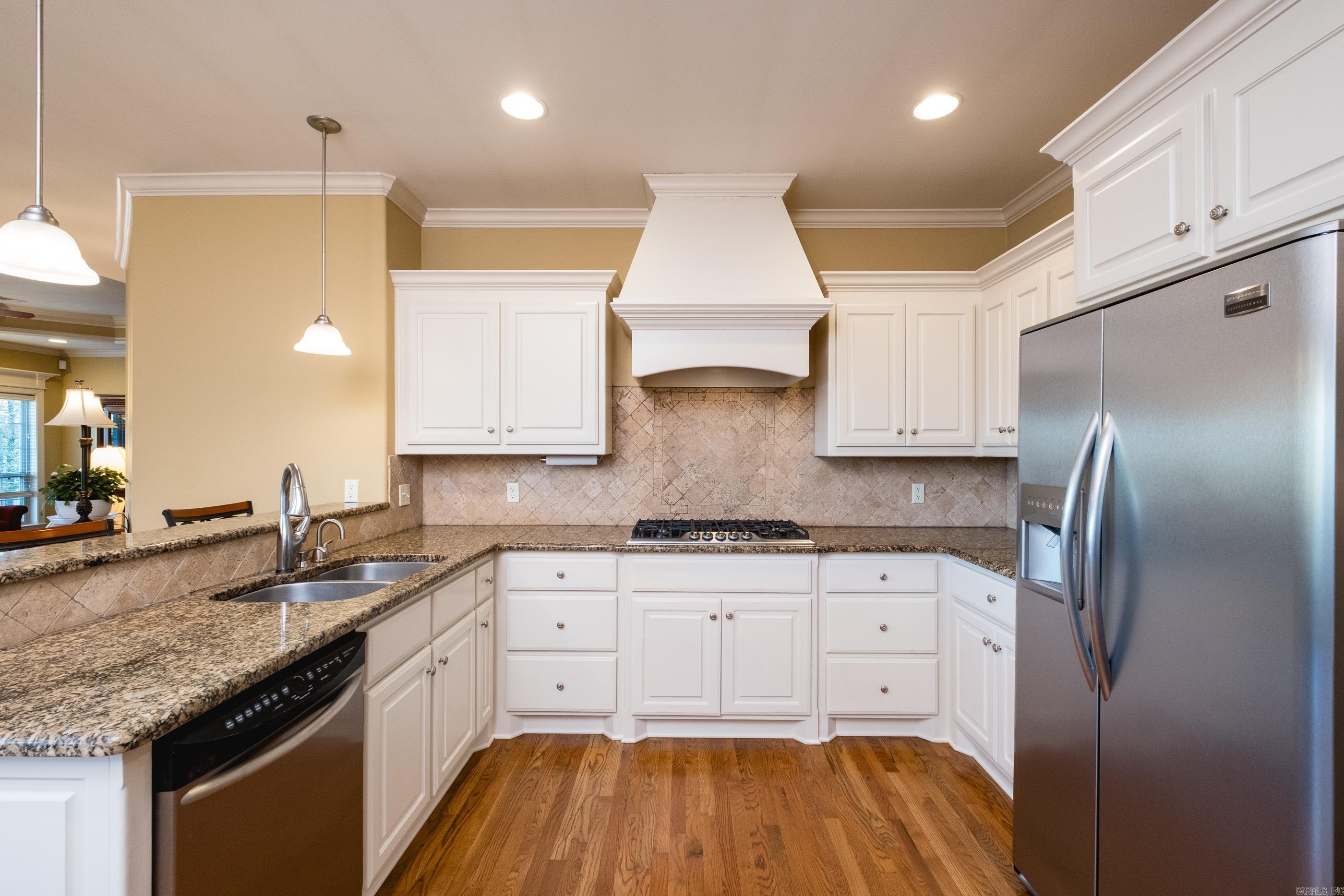 CHENAL VALLEY EPERNAY PLACE - Residential