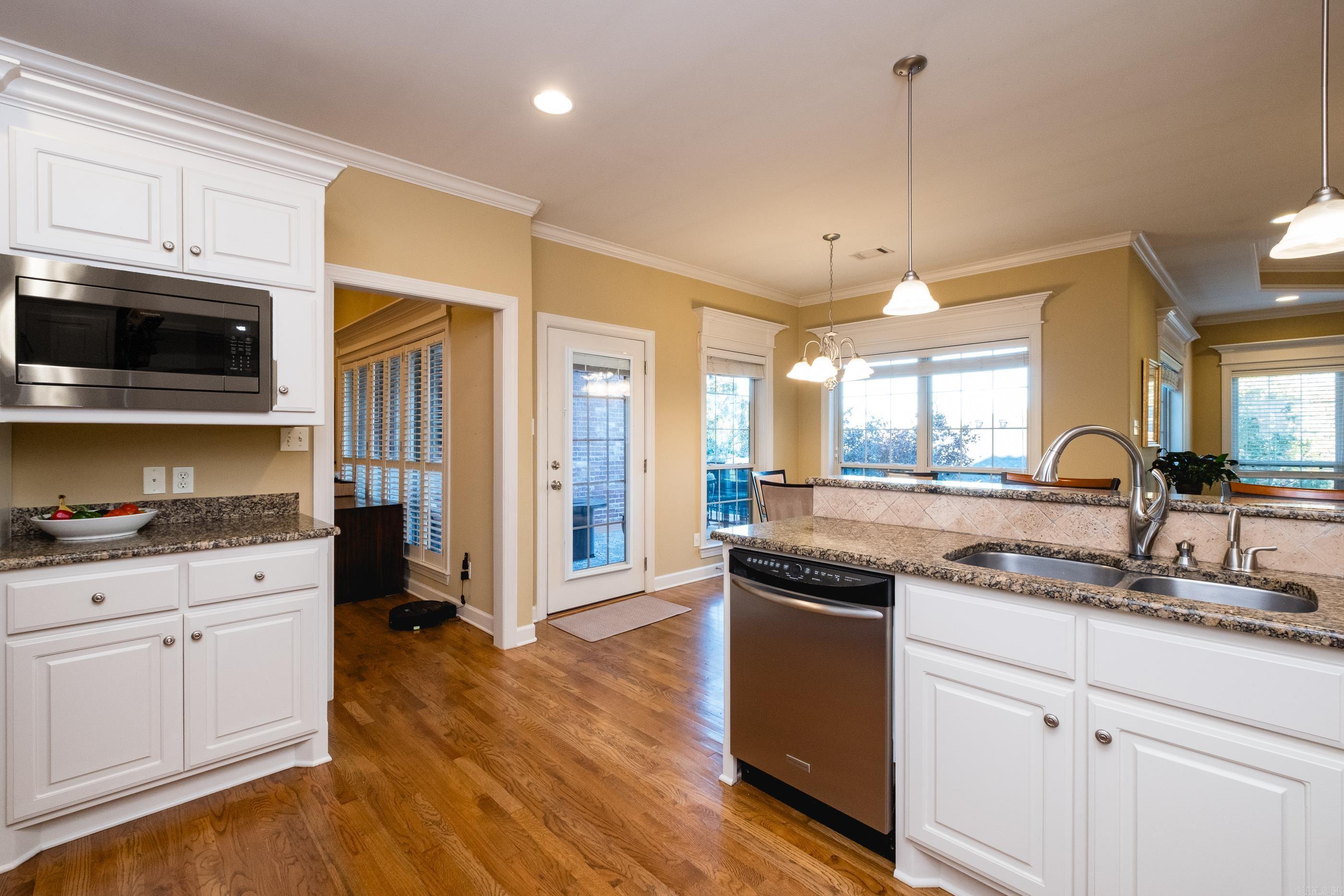 CHENAL VALLEY EPERNAY PLACE - Residential