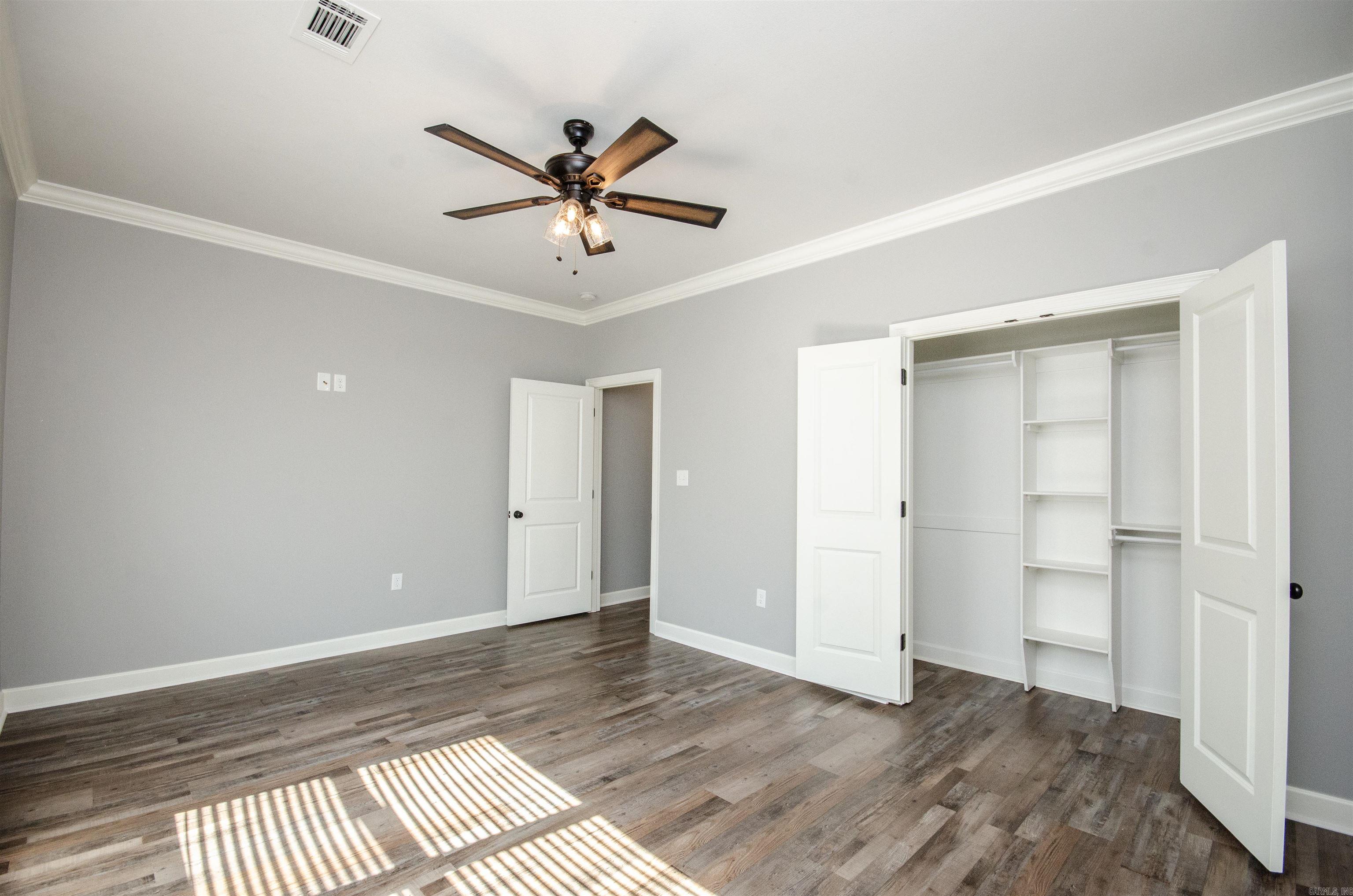 Salem Woods - Residential