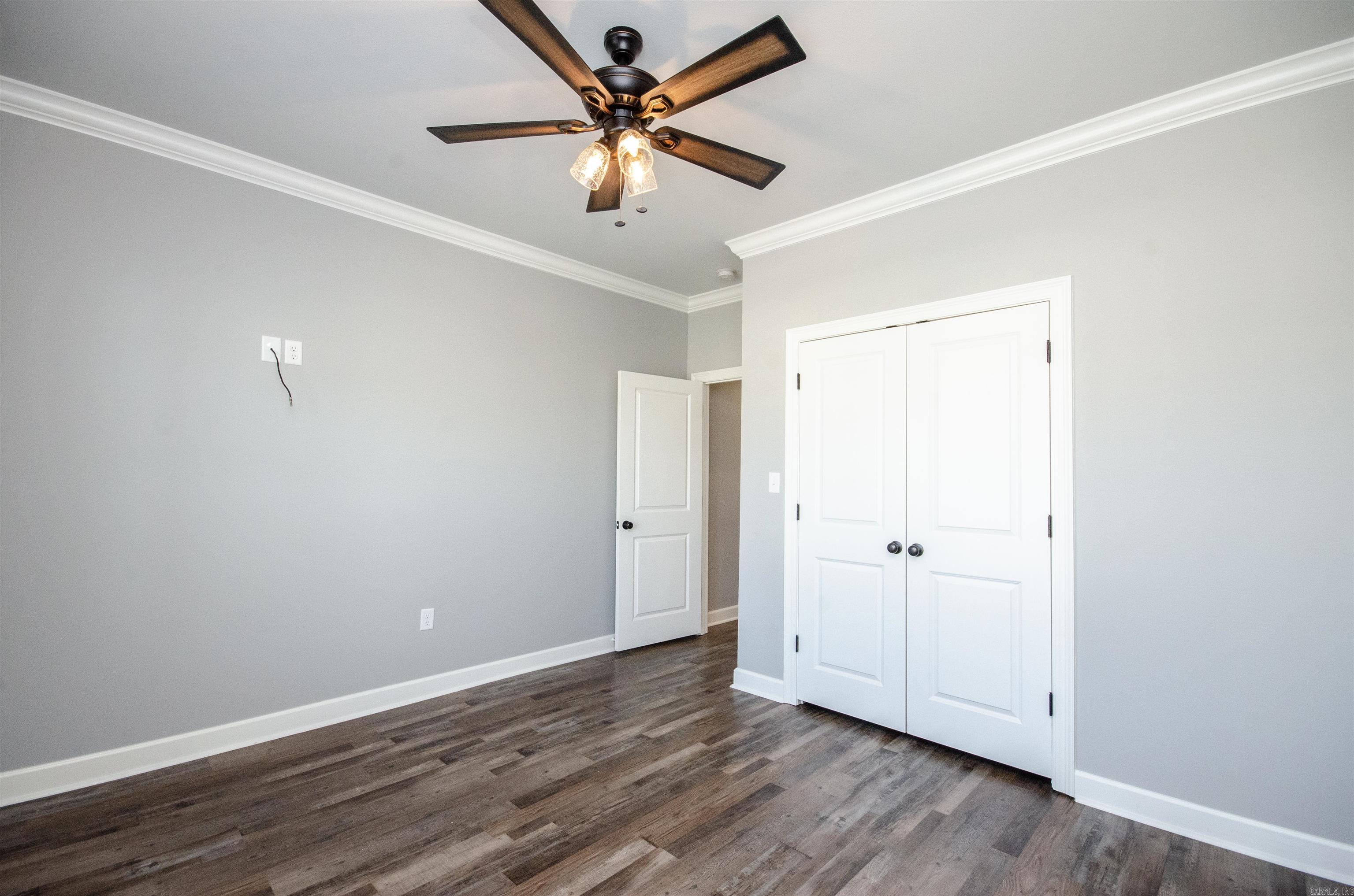 Salem Woods - Residential