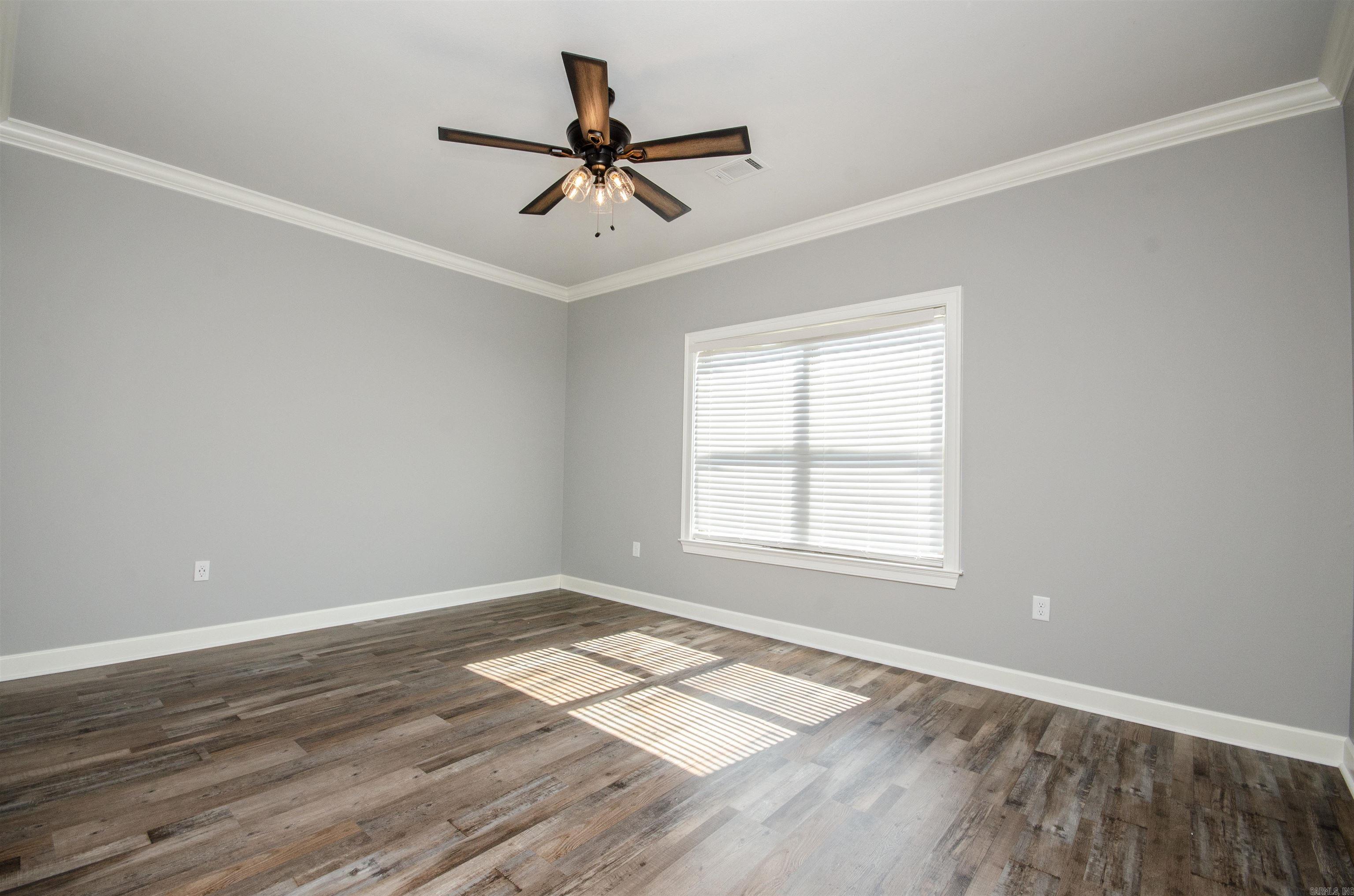 Salem Woods - Residential