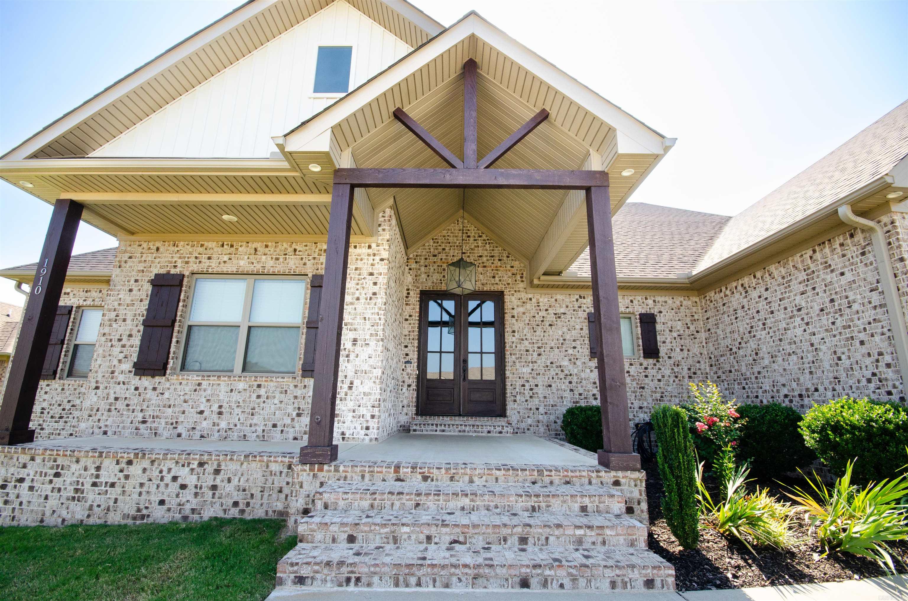 Salem Woods - Residential