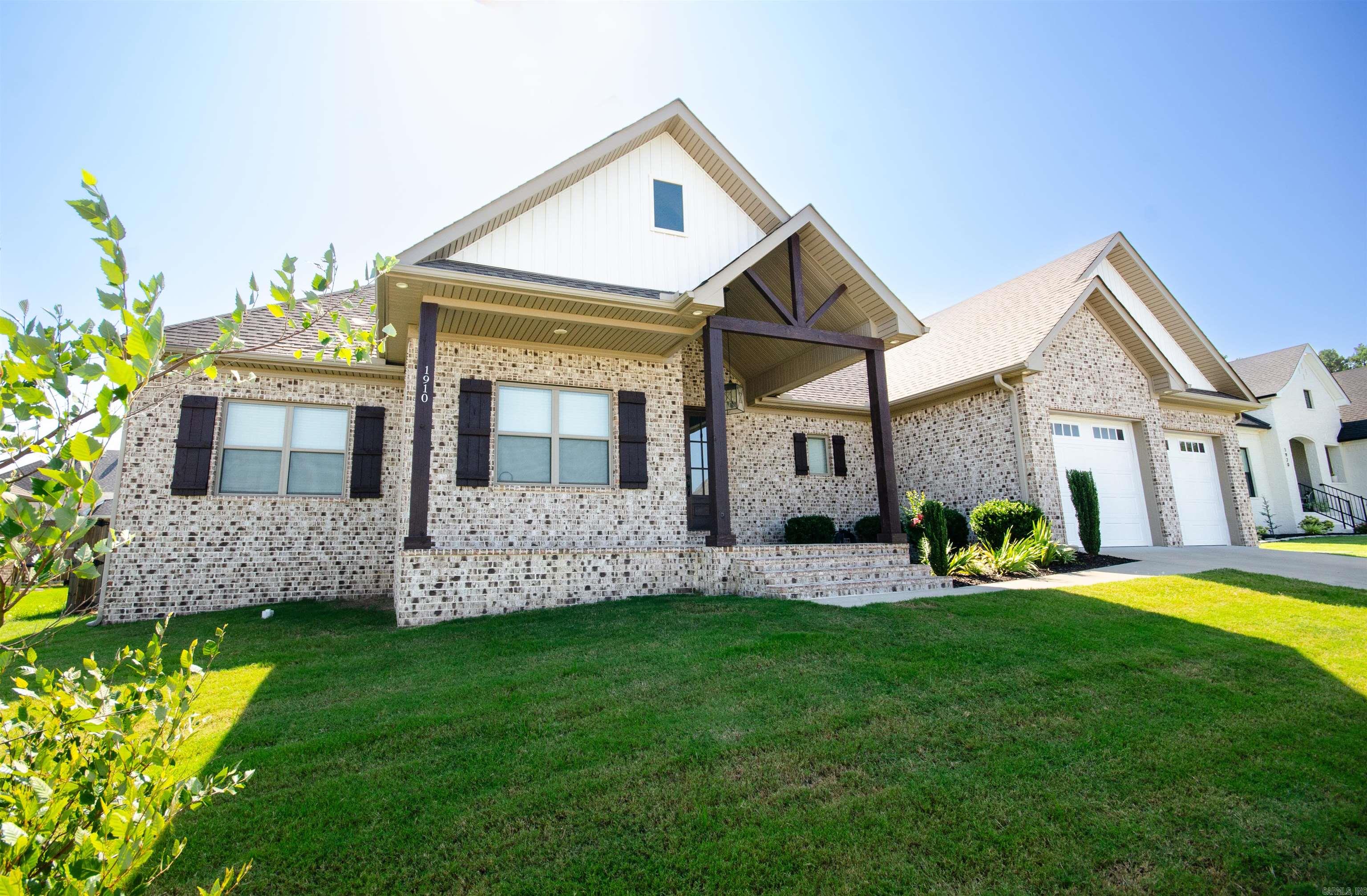 Salem Woods - Residential