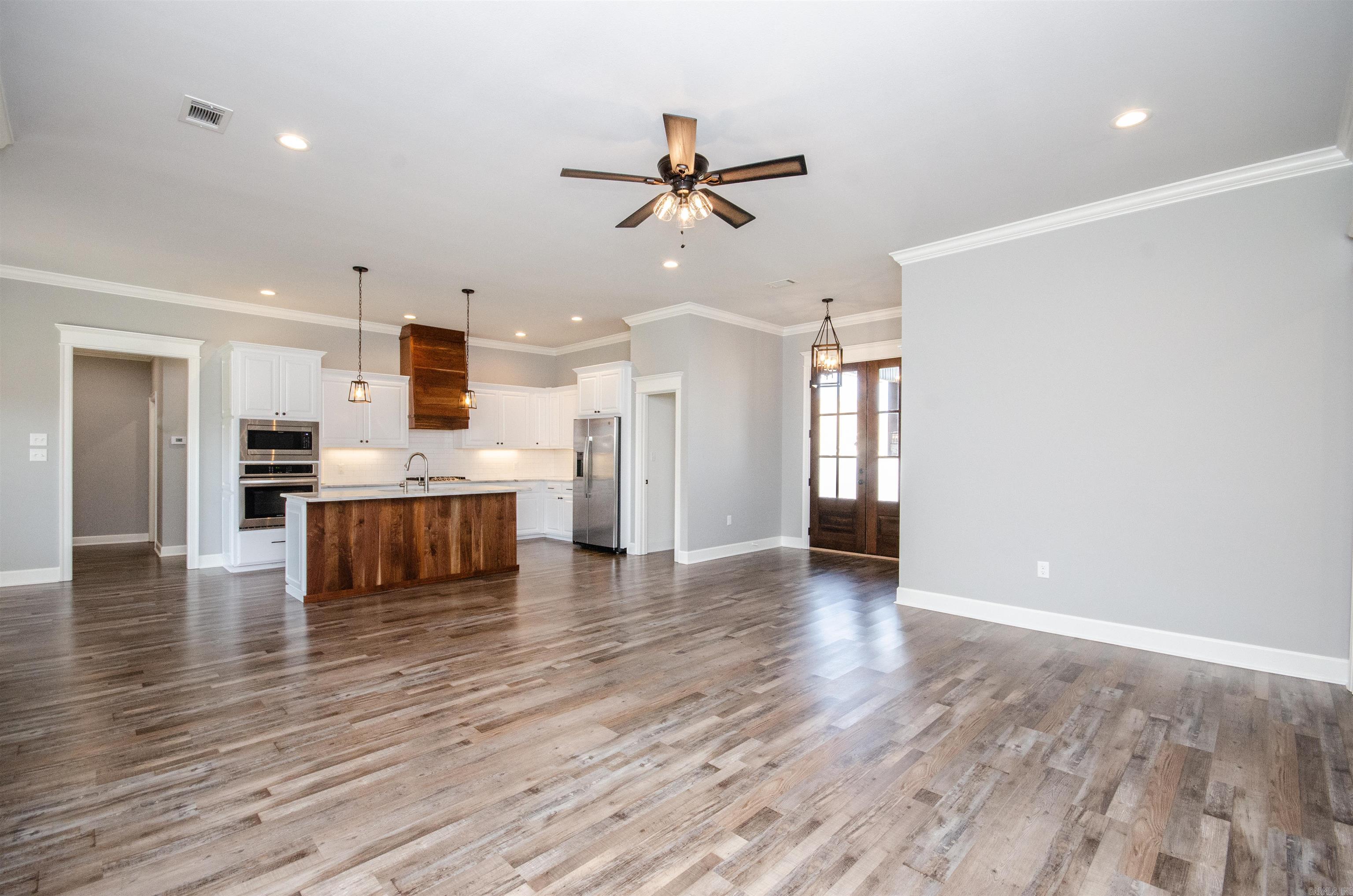 Salem Woods - Residential