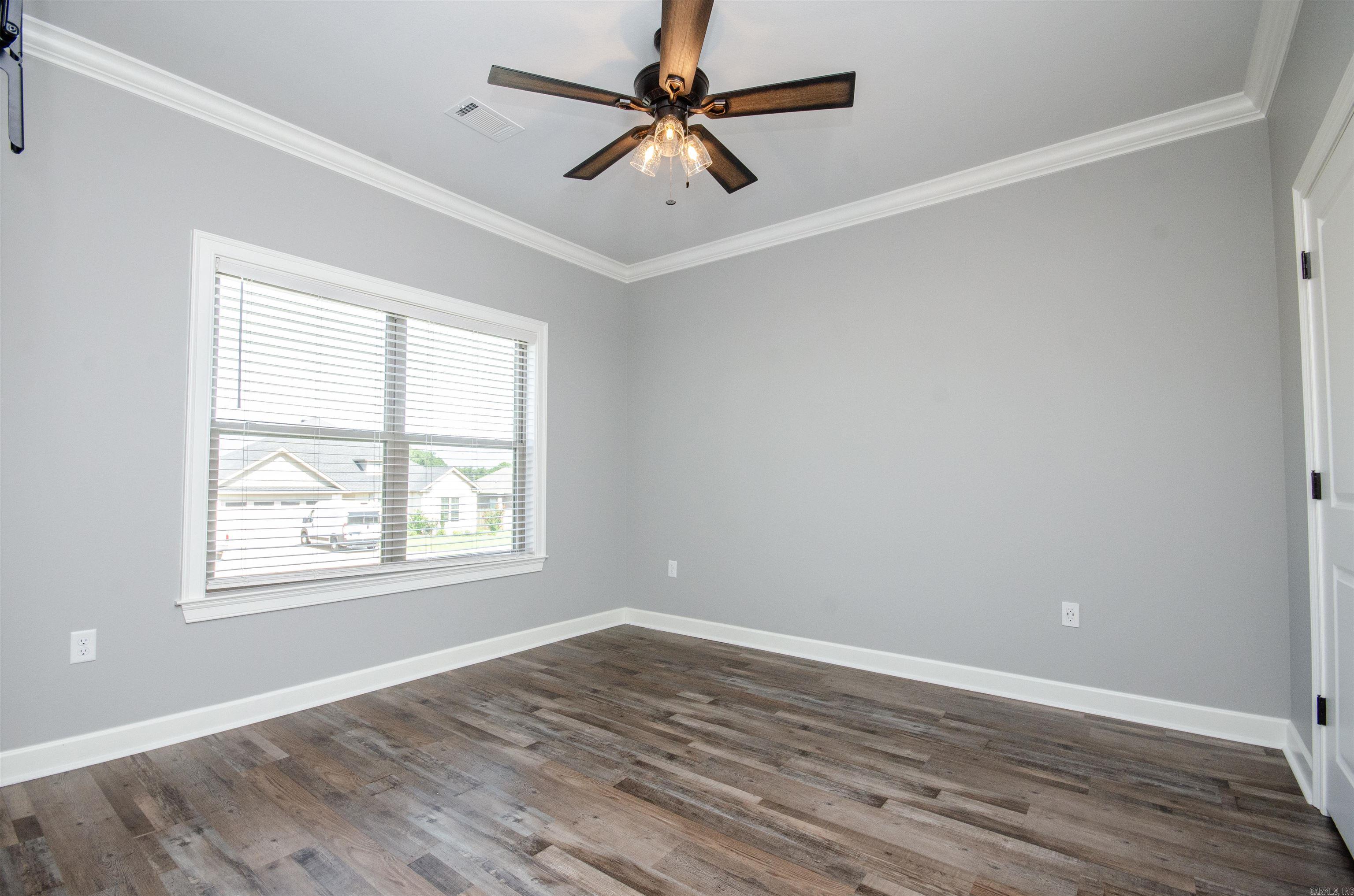 Salem Woods - Residential