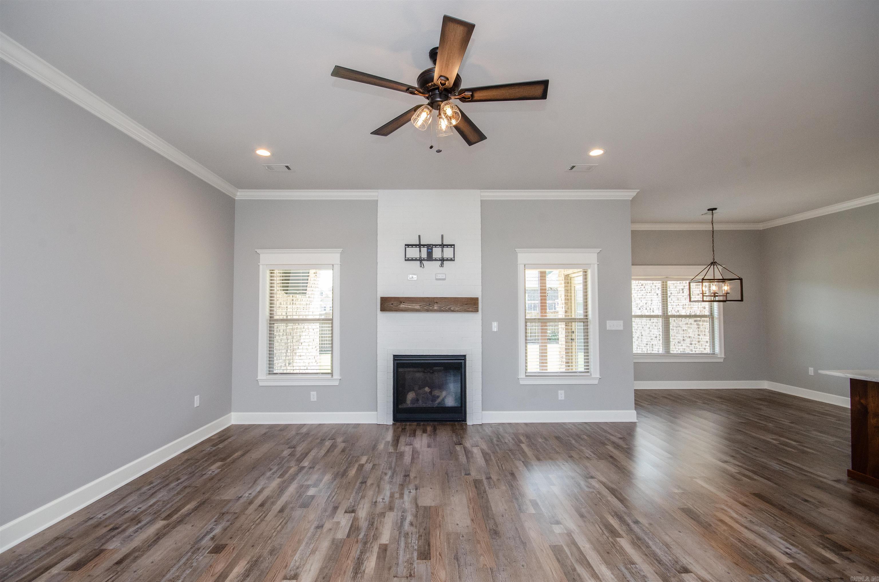 Salem Woods - Residential