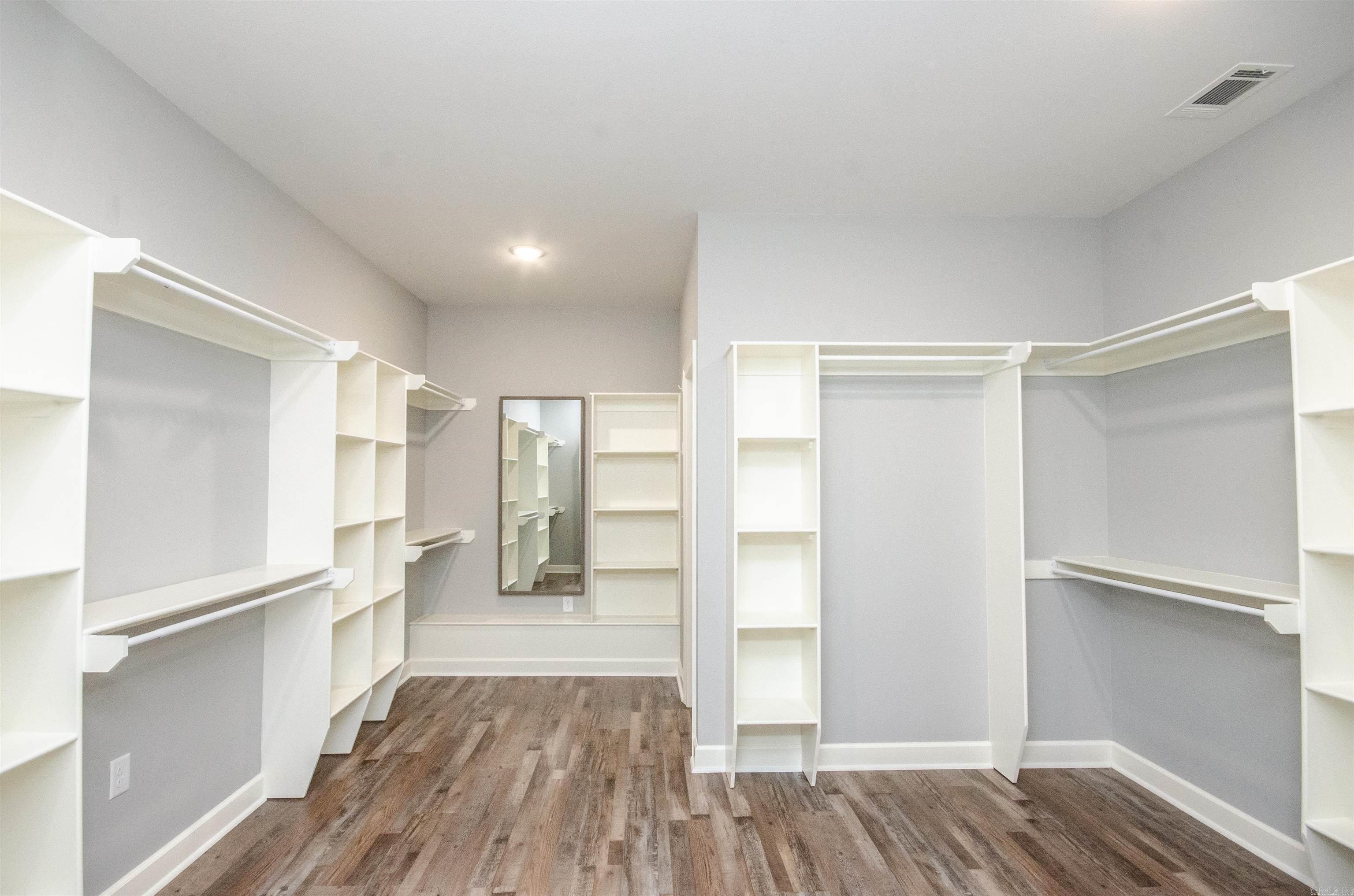 Salem Woods - Residential