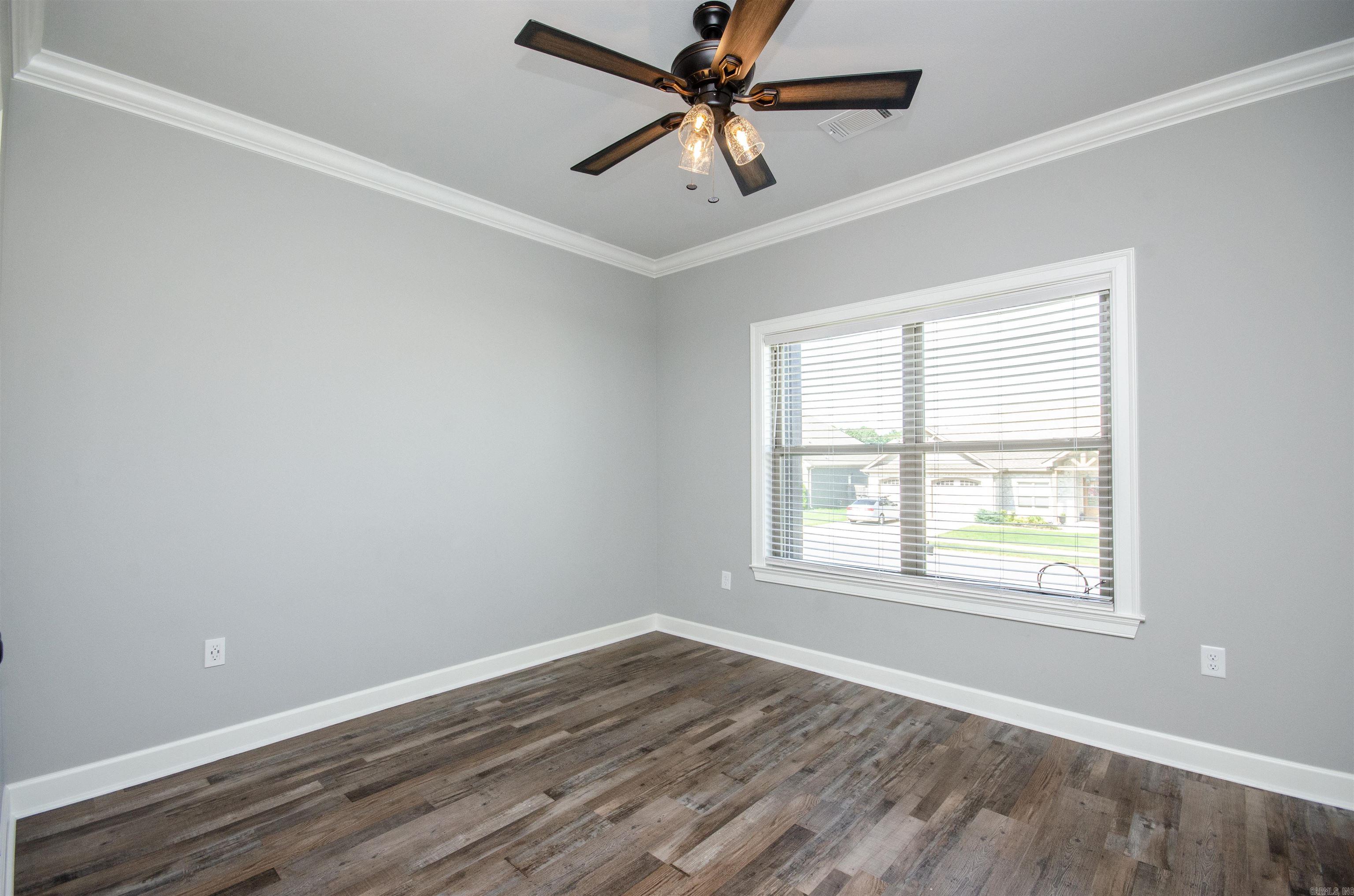 Salem Woods - Residential