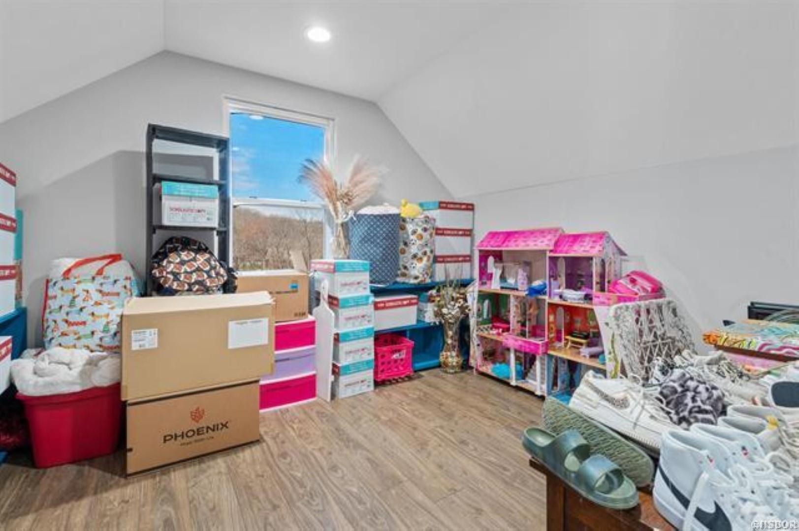 Windsong - Residential