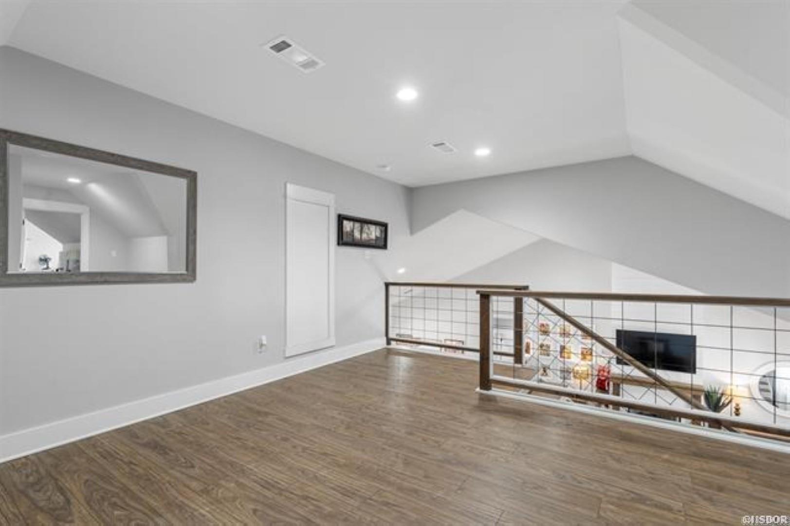 Windsong - Residential