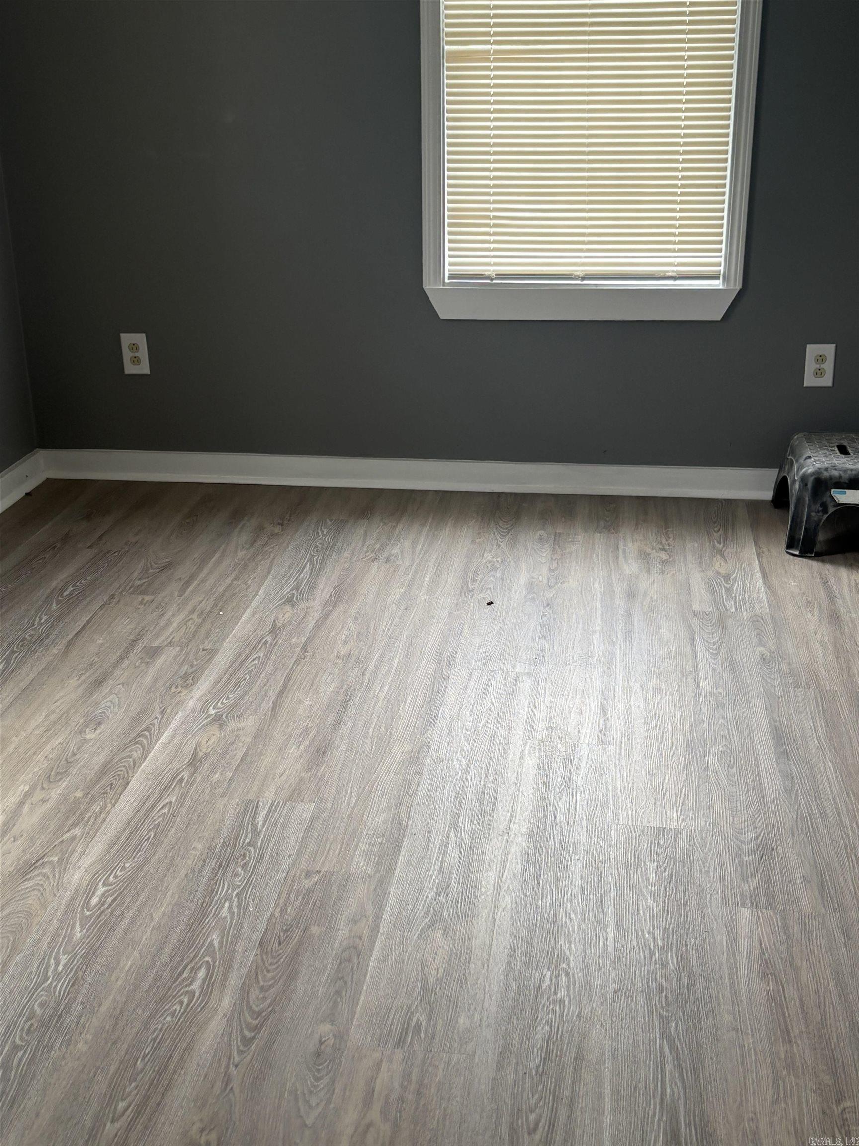 CHESTERFIELD SQUARE - Residential