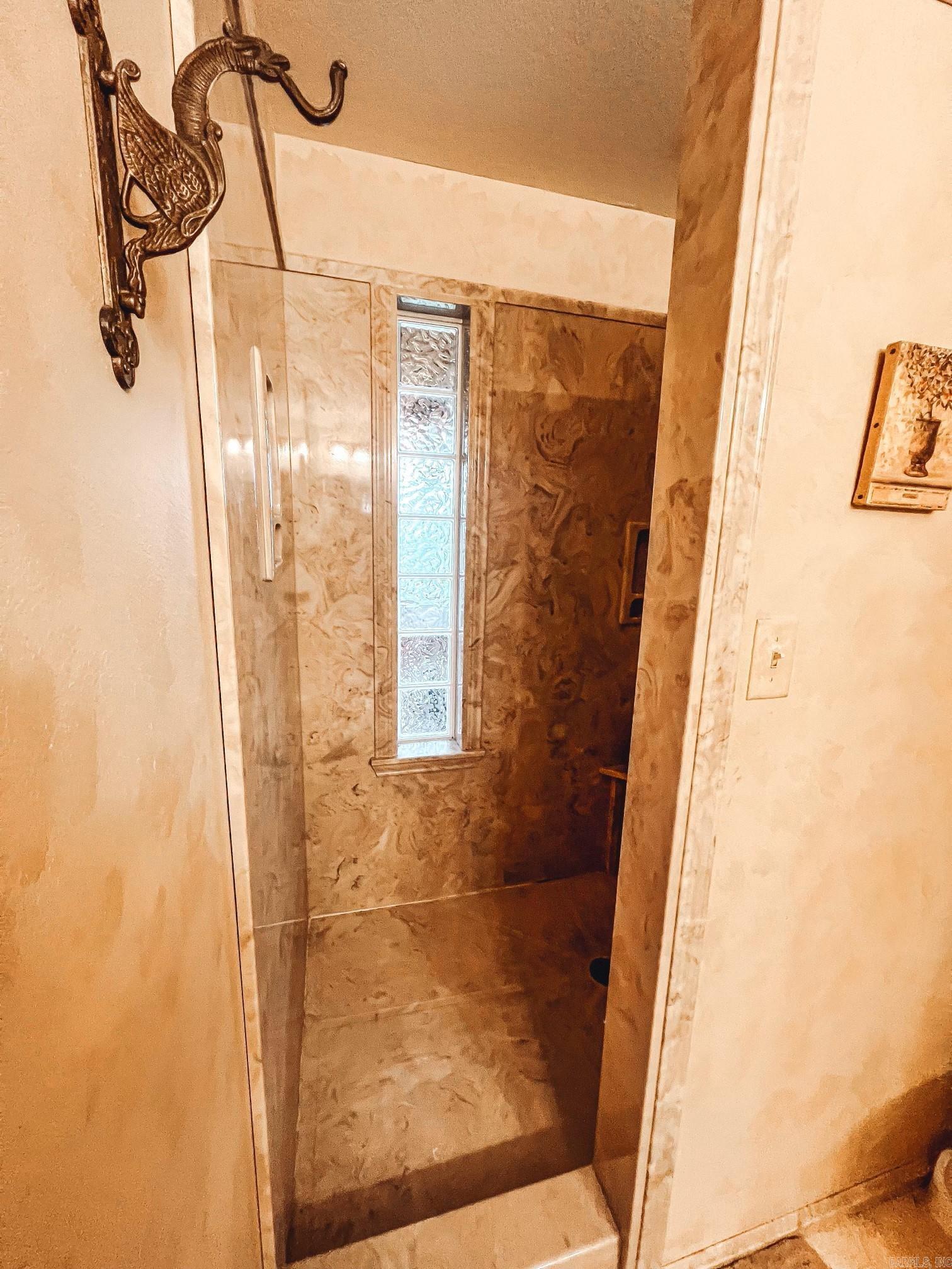 WOODHAVEN - LAKE - Residential