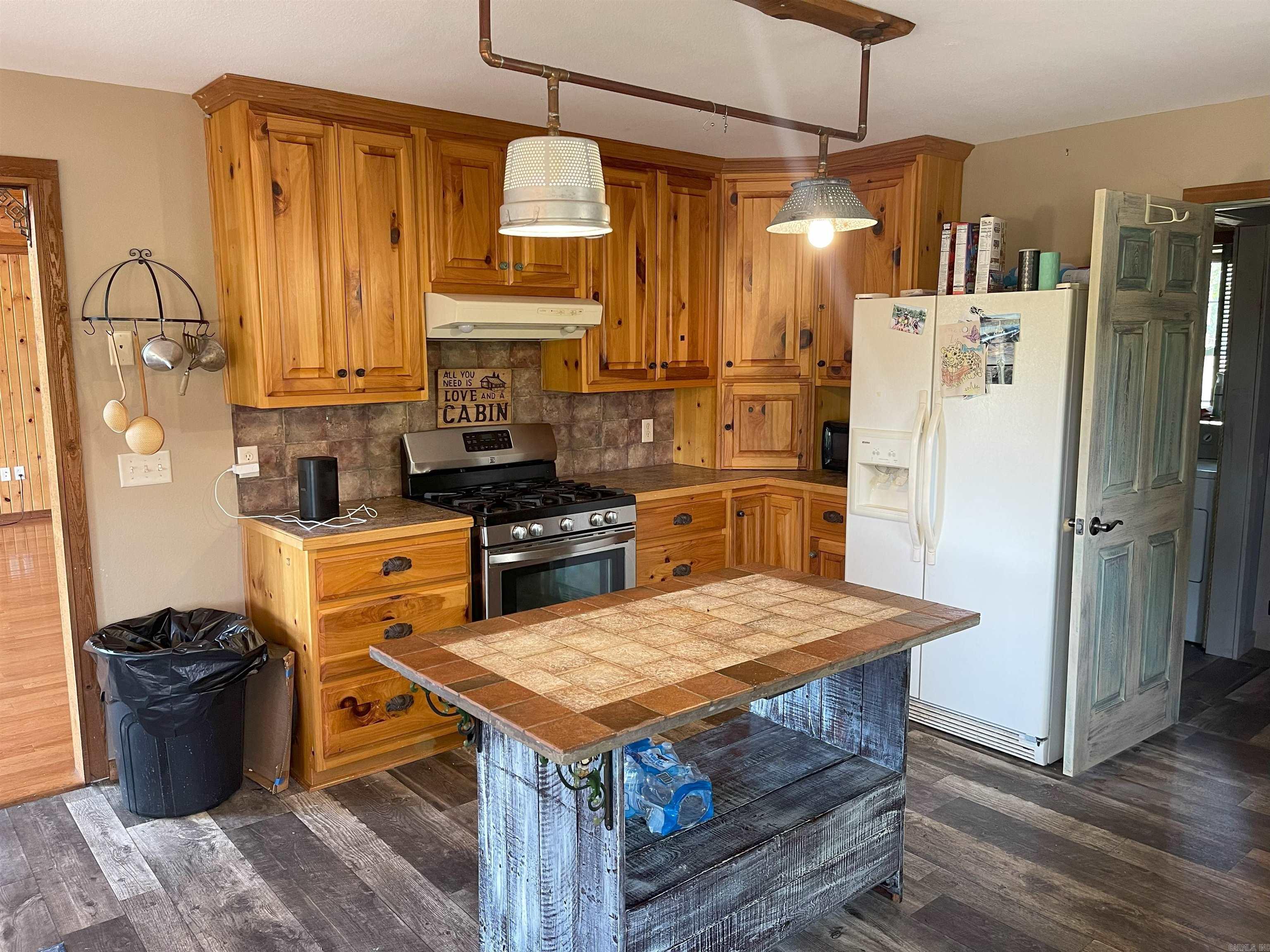 WOODHAVEN - LAKE - Residential