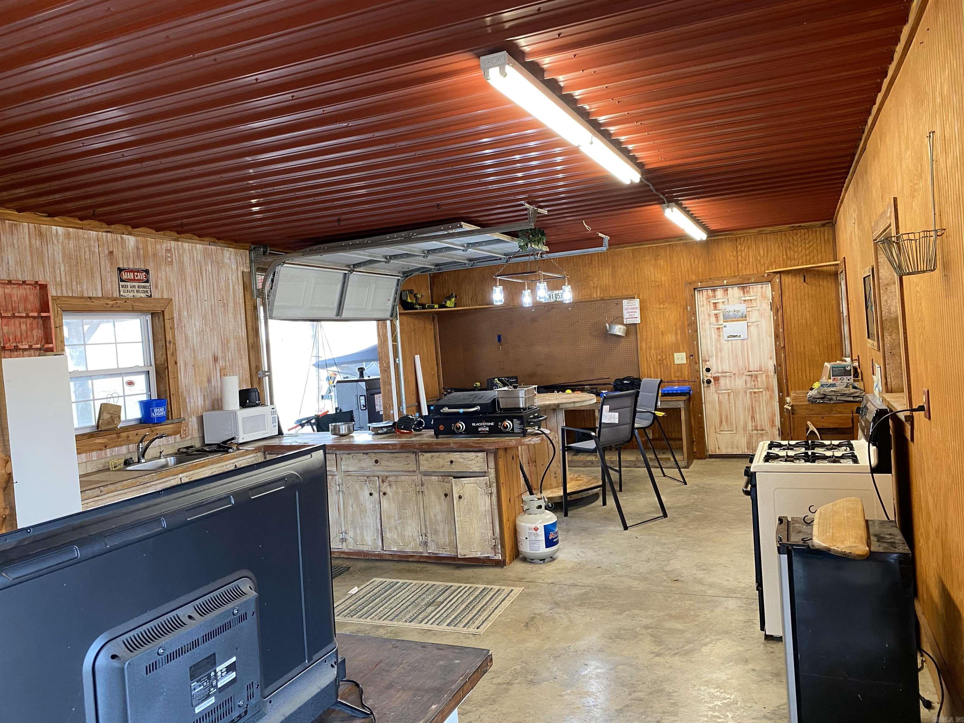 WOODHAVEN - LAKE - Residential