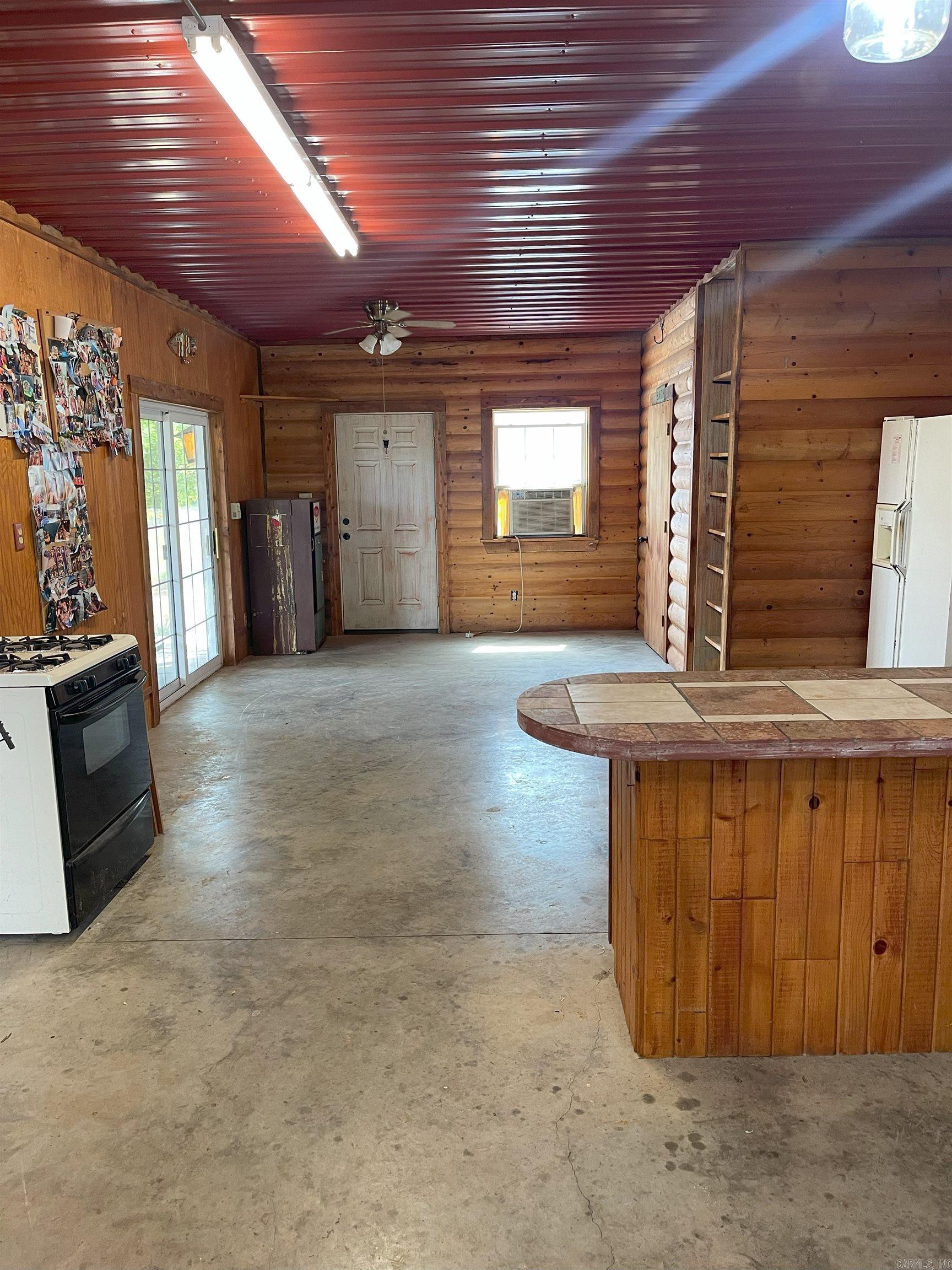 WOODHAVEN - LAKE - Residential