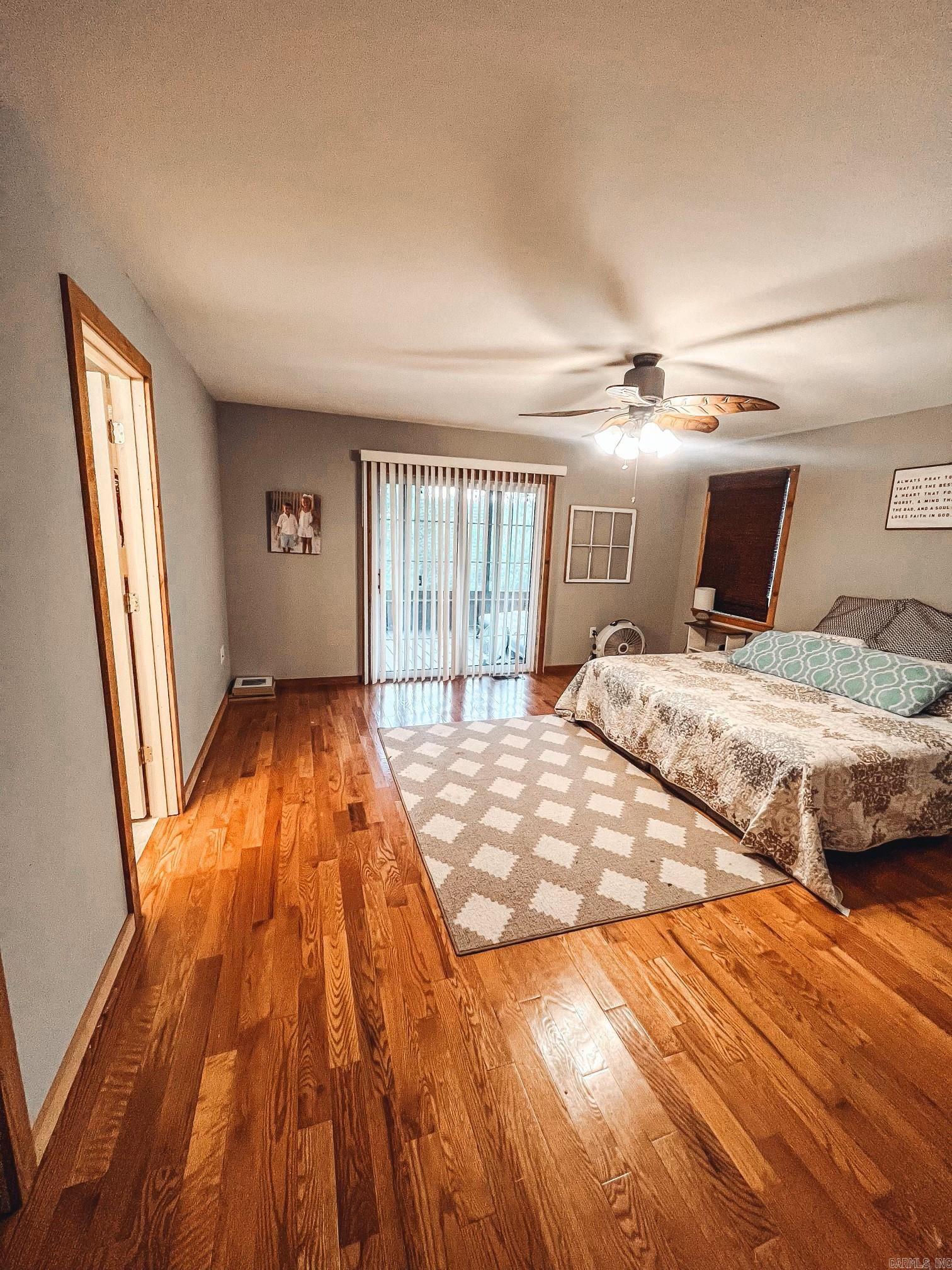 WOODHAVEN - LAKE - Residential