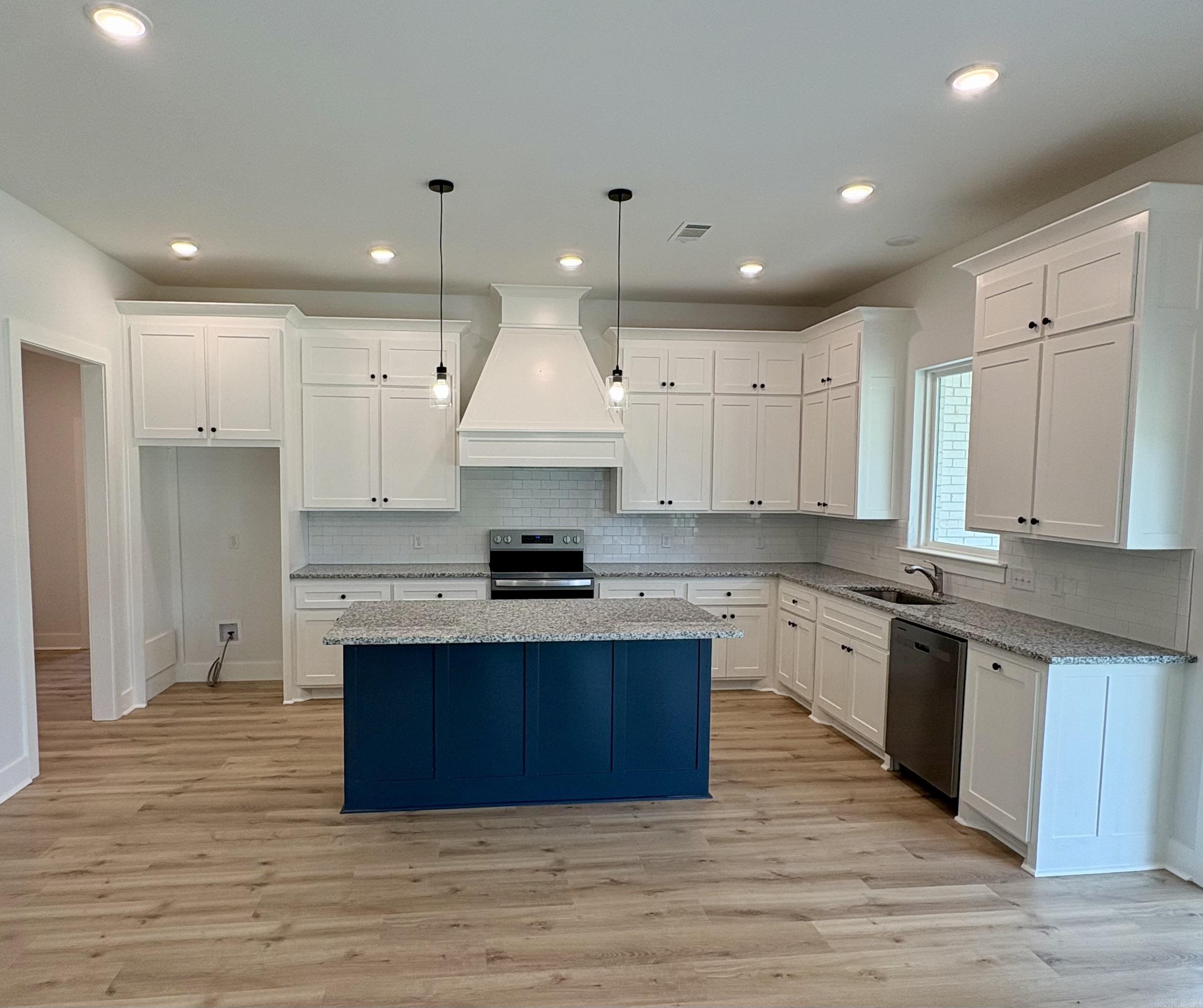 East Meadow - Residential