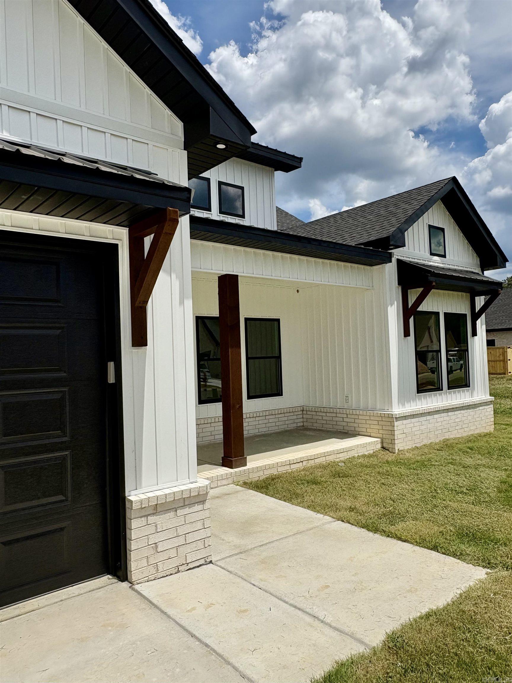 East Meadow - Residential